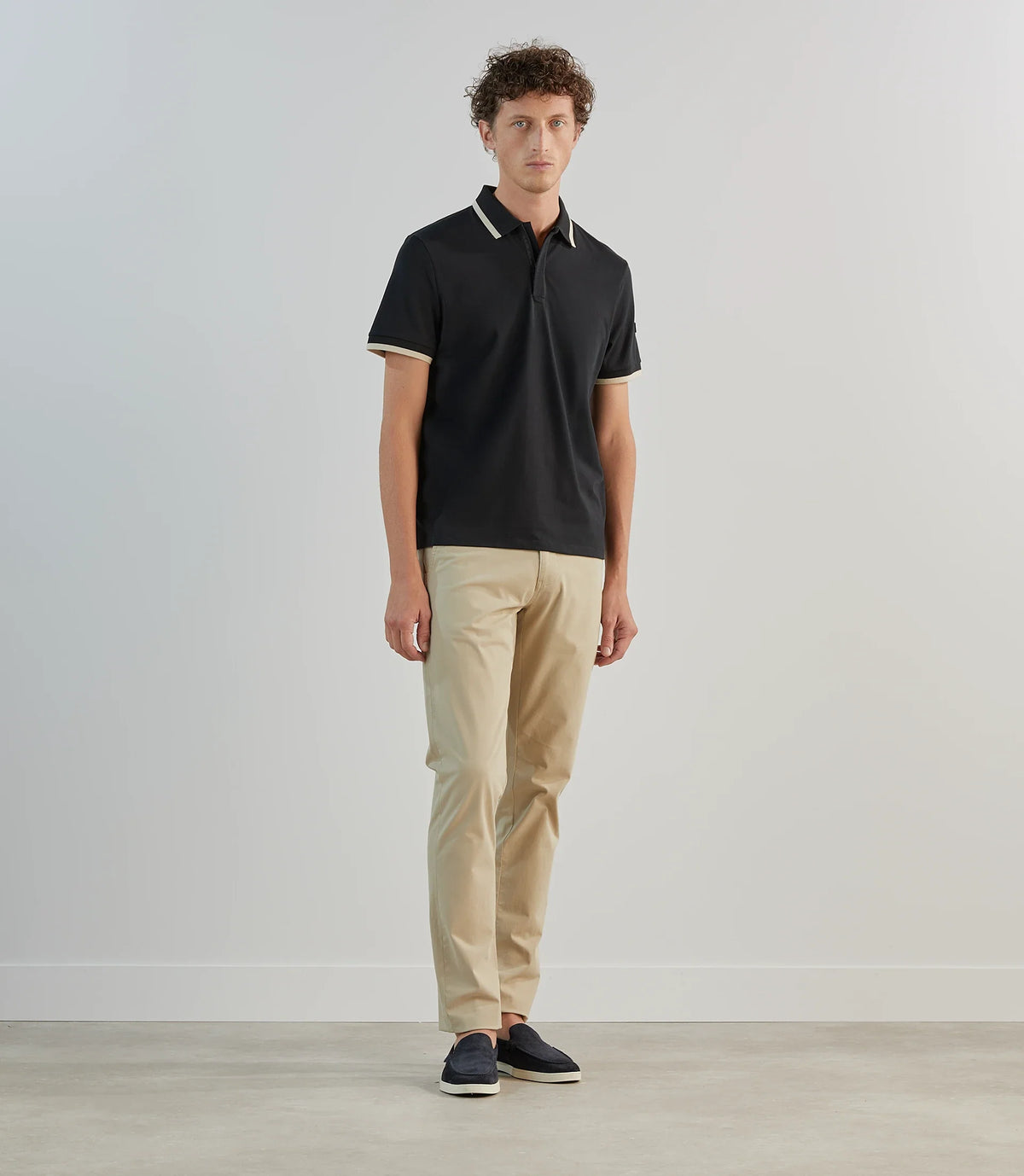Polo zippé noir - IZAC