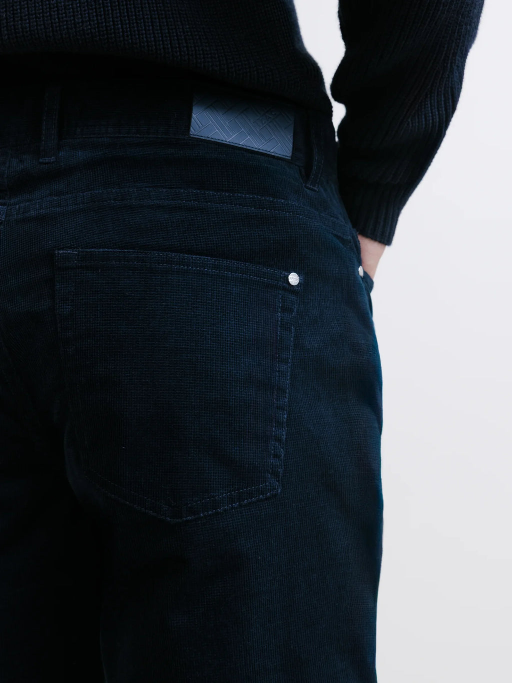 Pantalon en velours marine - IZAC