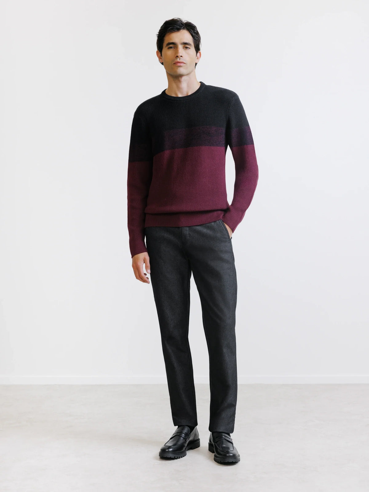 Pull col rond noir - IZAC
