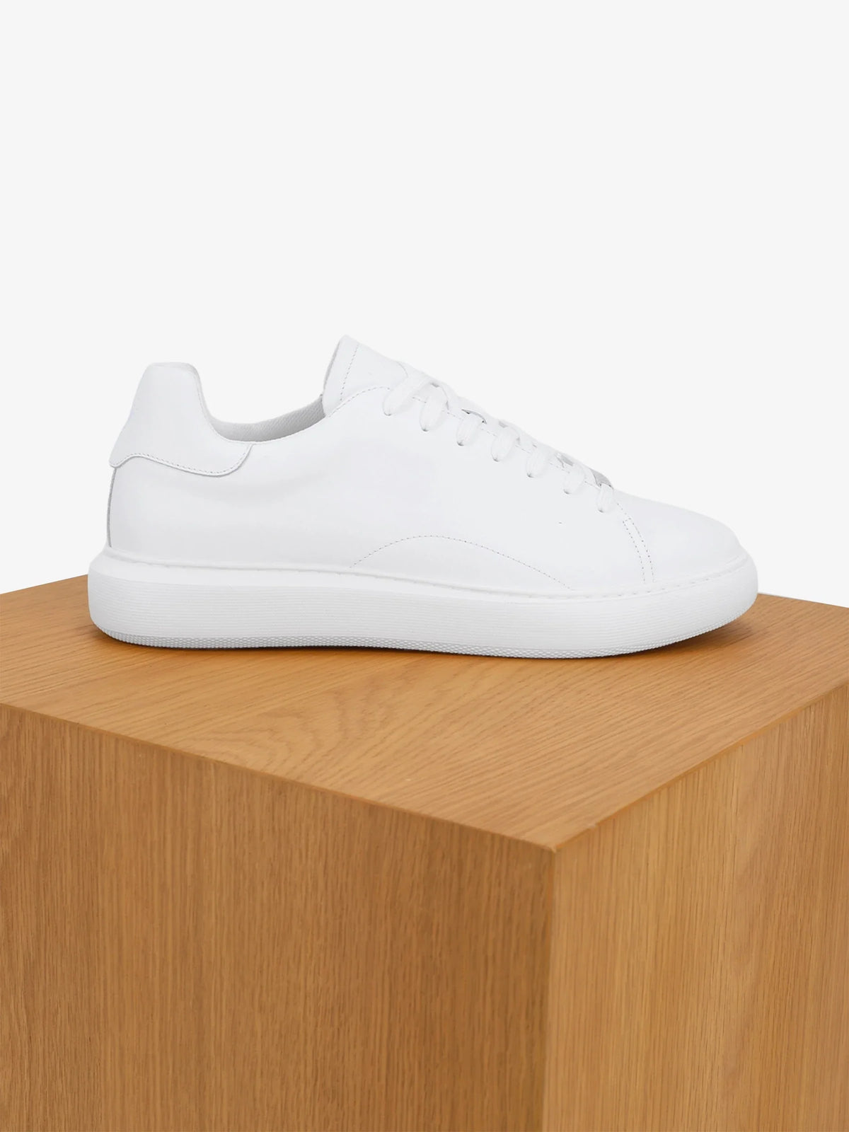 Basket en cuir blanche - IZAC