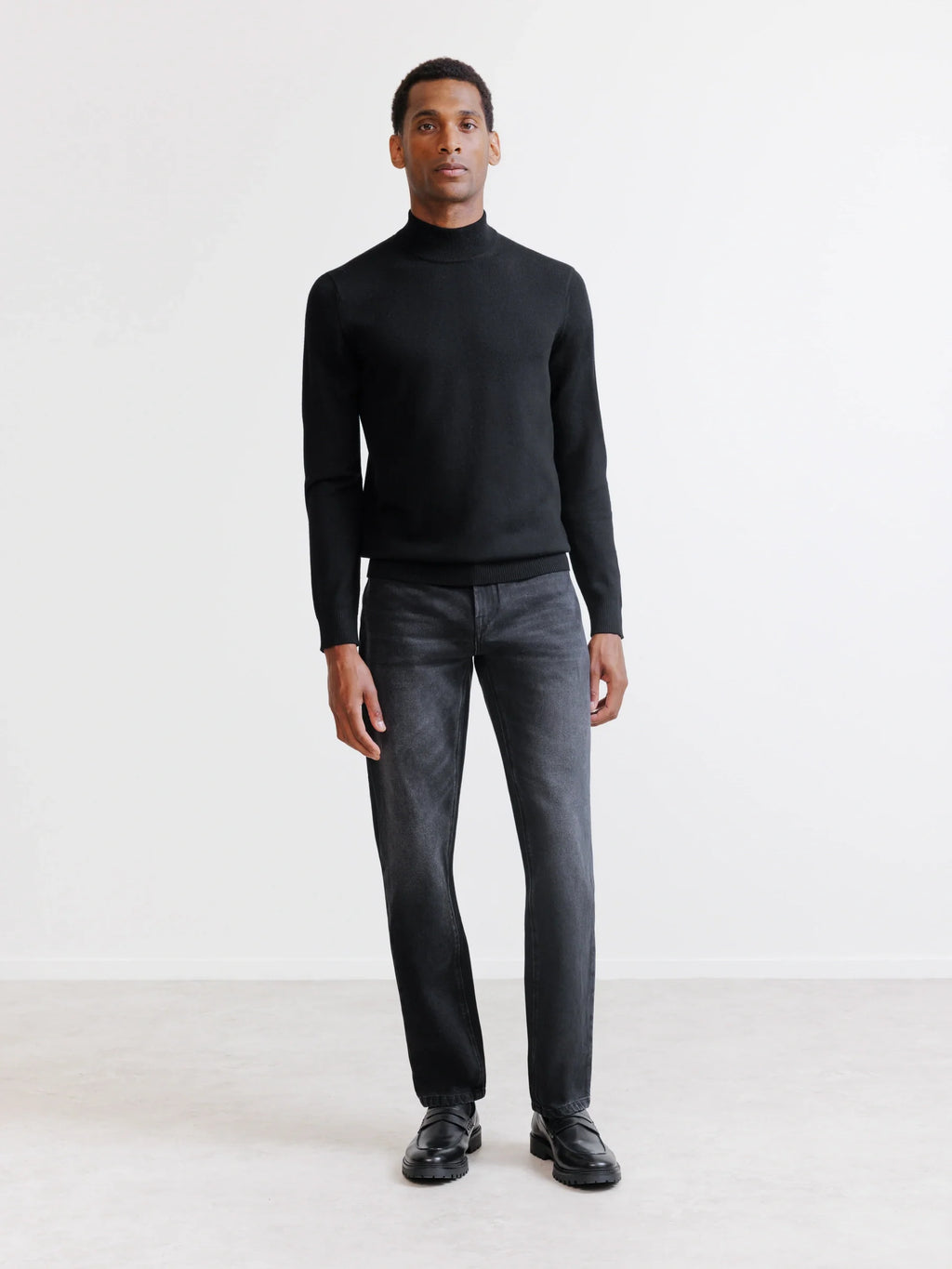 Pull col cheminée mérinos noir - IZAC