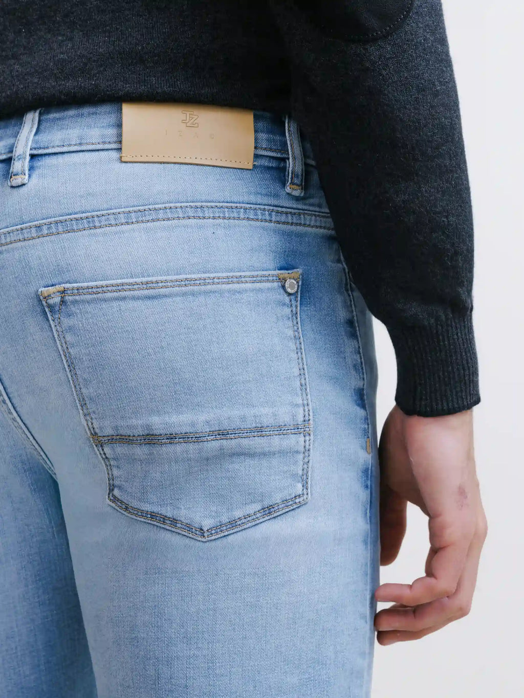 Jean 5 poches slim bleach - IZAC