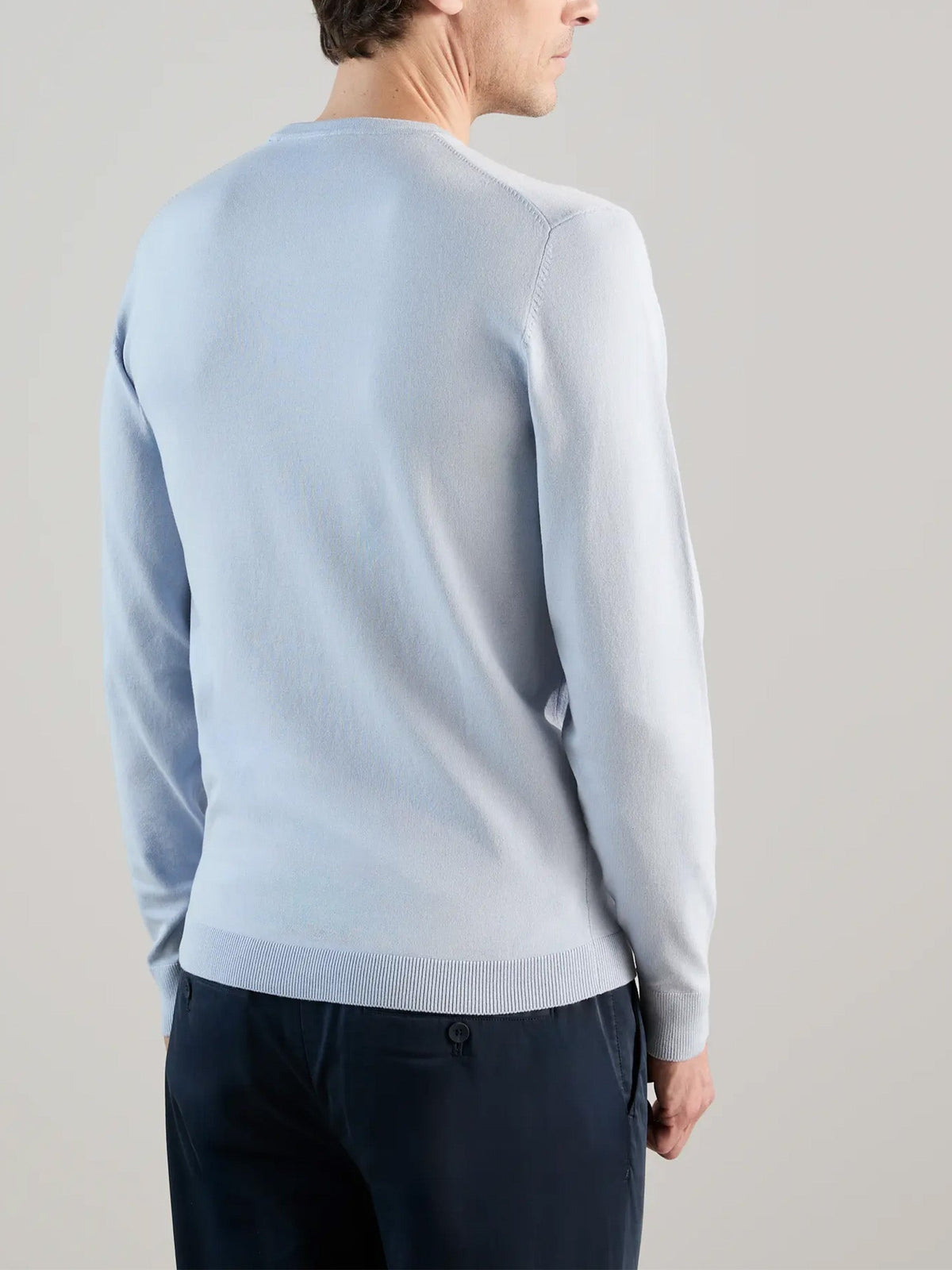 Pull col V bleu ciel - IZAC