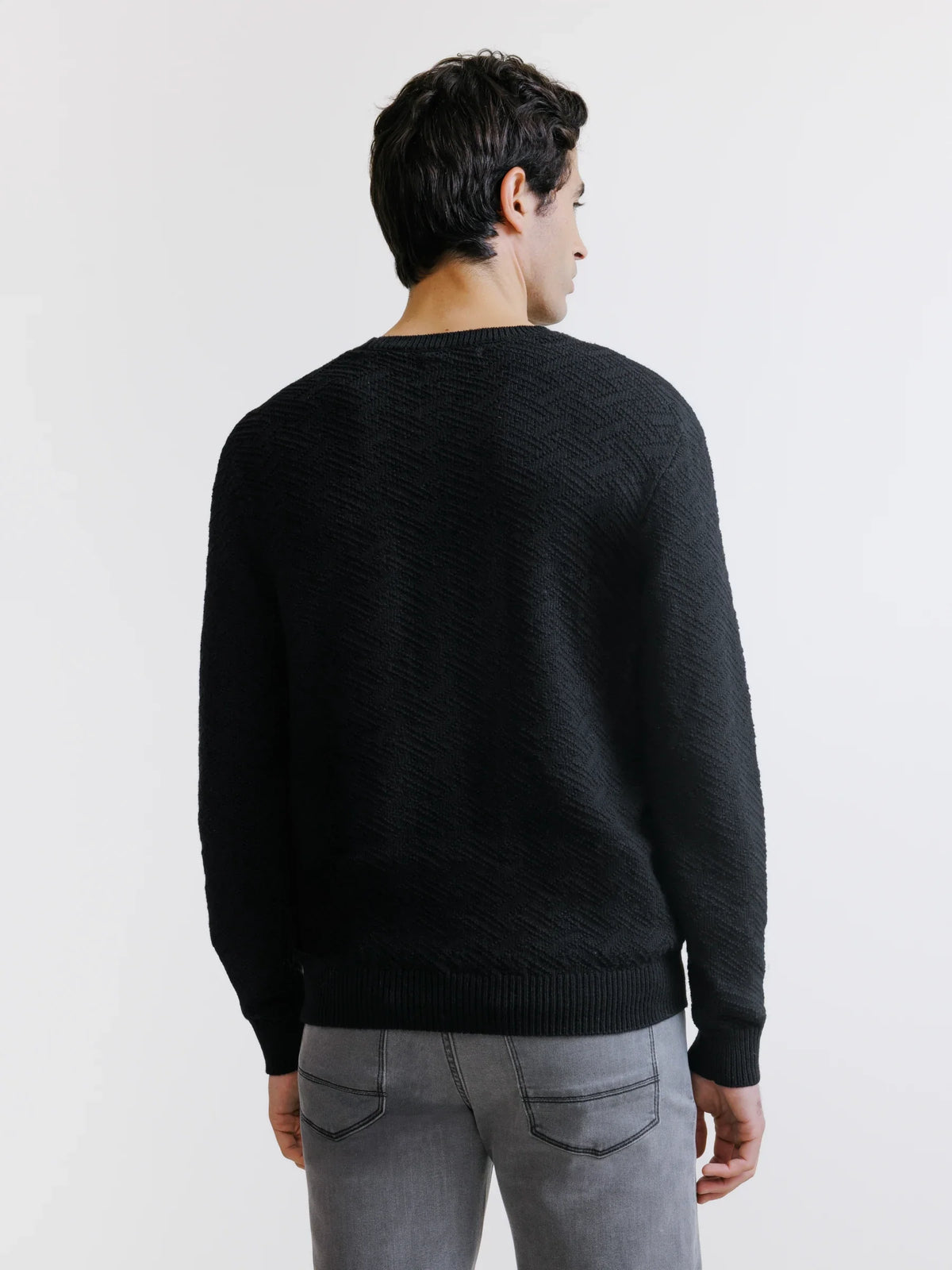 Pull jacquard col rond noir - IZAC