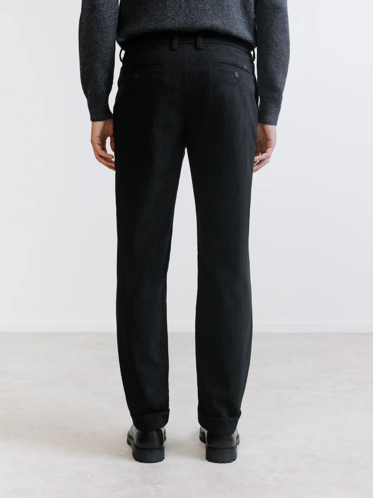 Pantalon en velours noir - IZAC