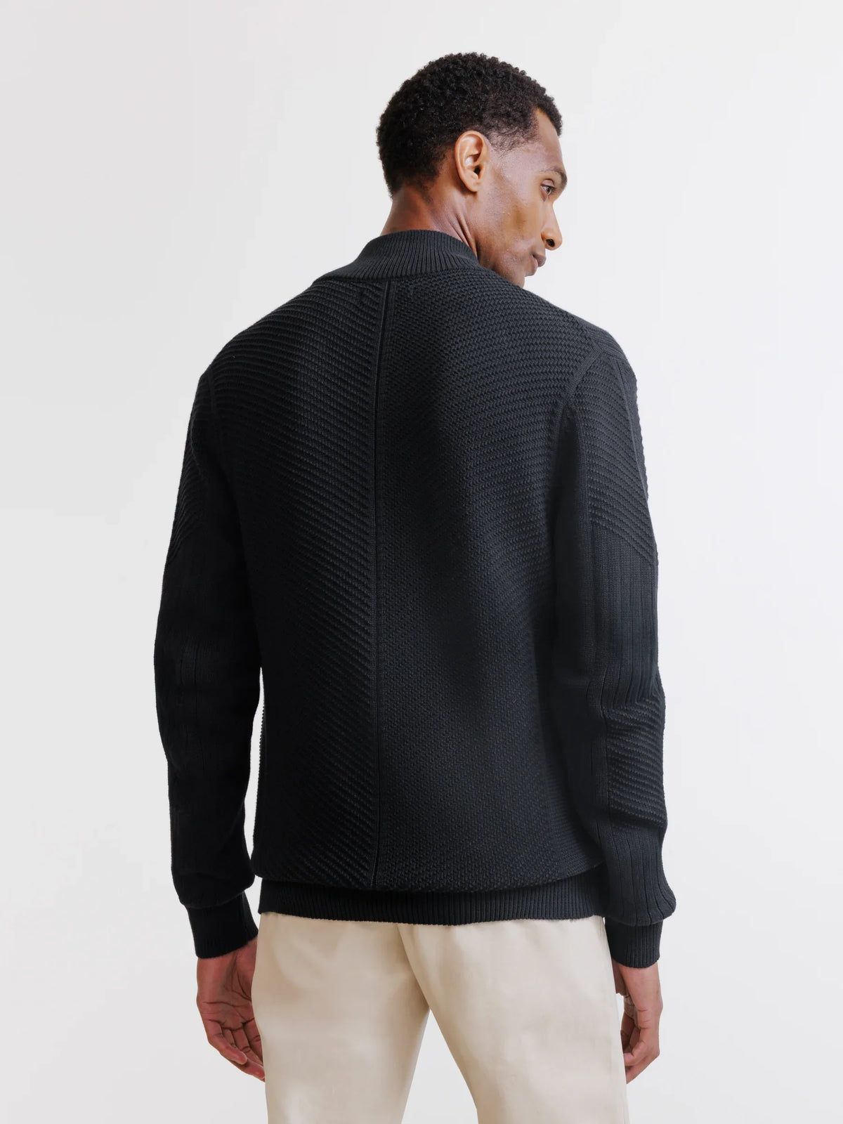 Gilet zippé à jeux de points noir - IZAC