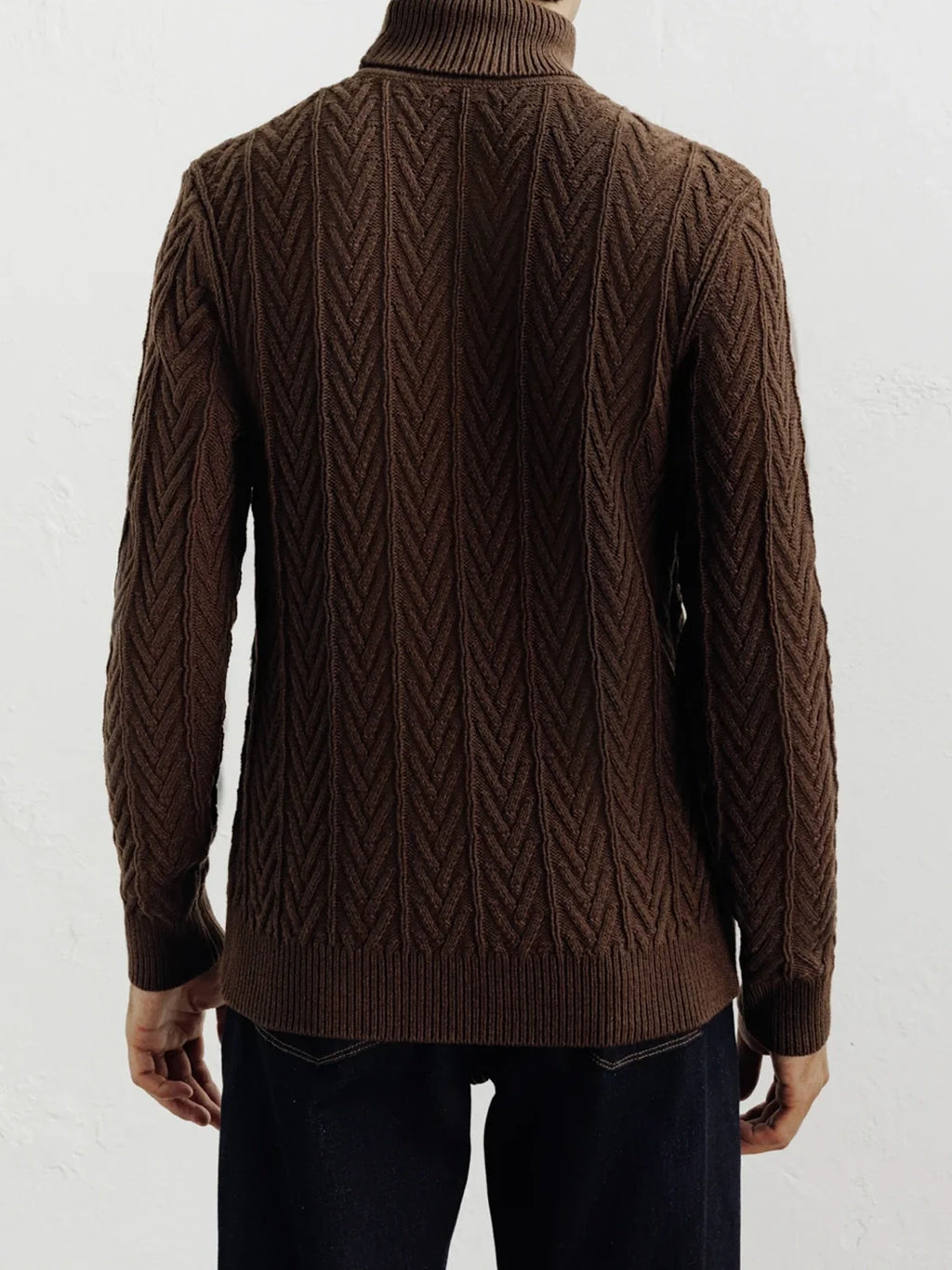 Pull col roulé torsadé chocolat - IZAC
