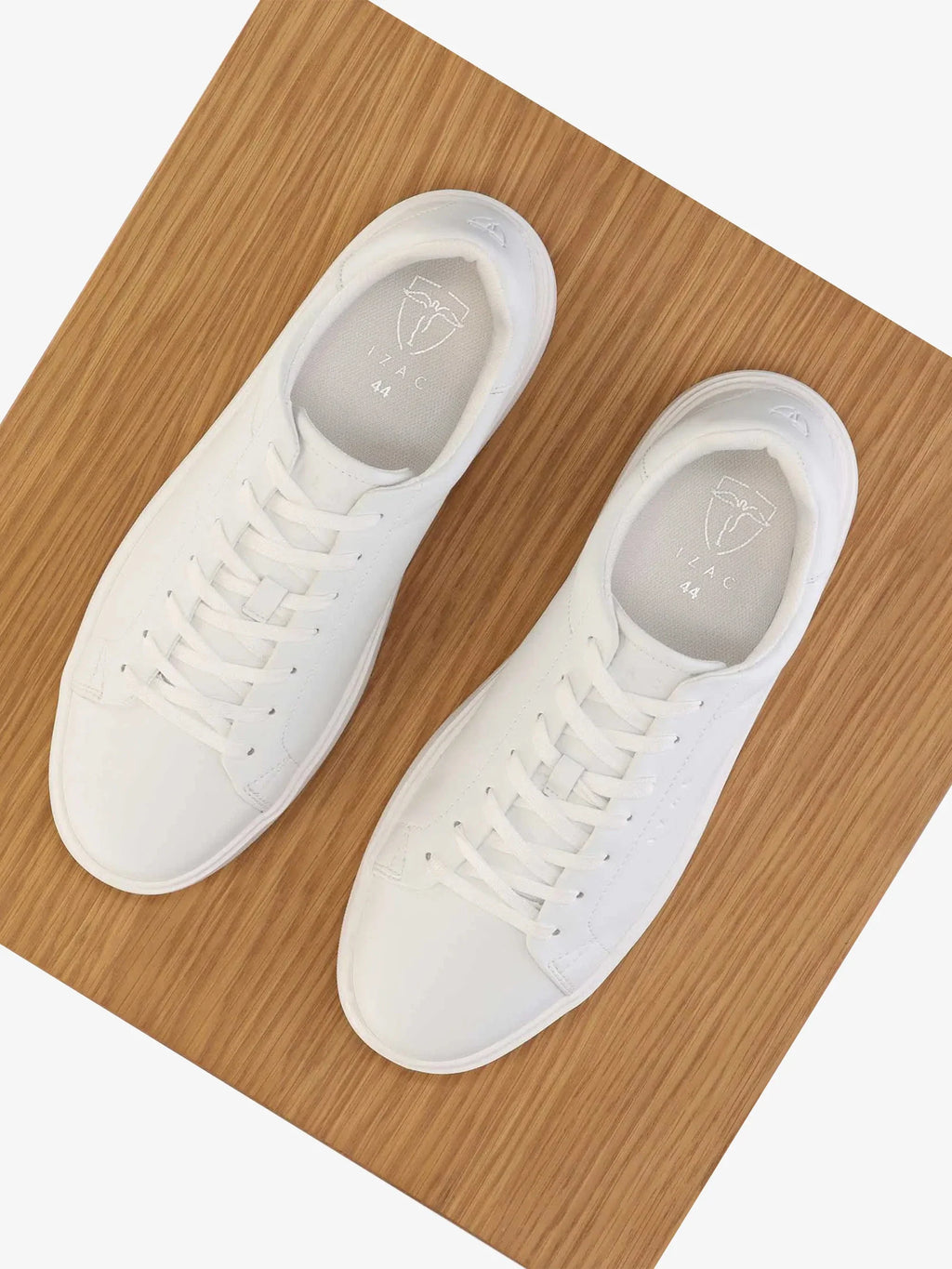 Basket en cuir blanche - IZAC