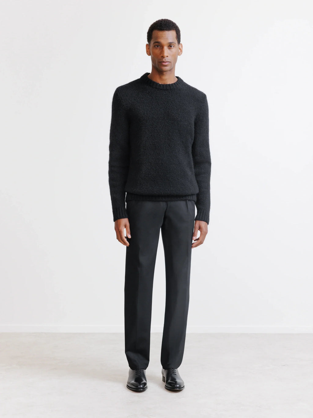 Pull col rond noir - IZAC