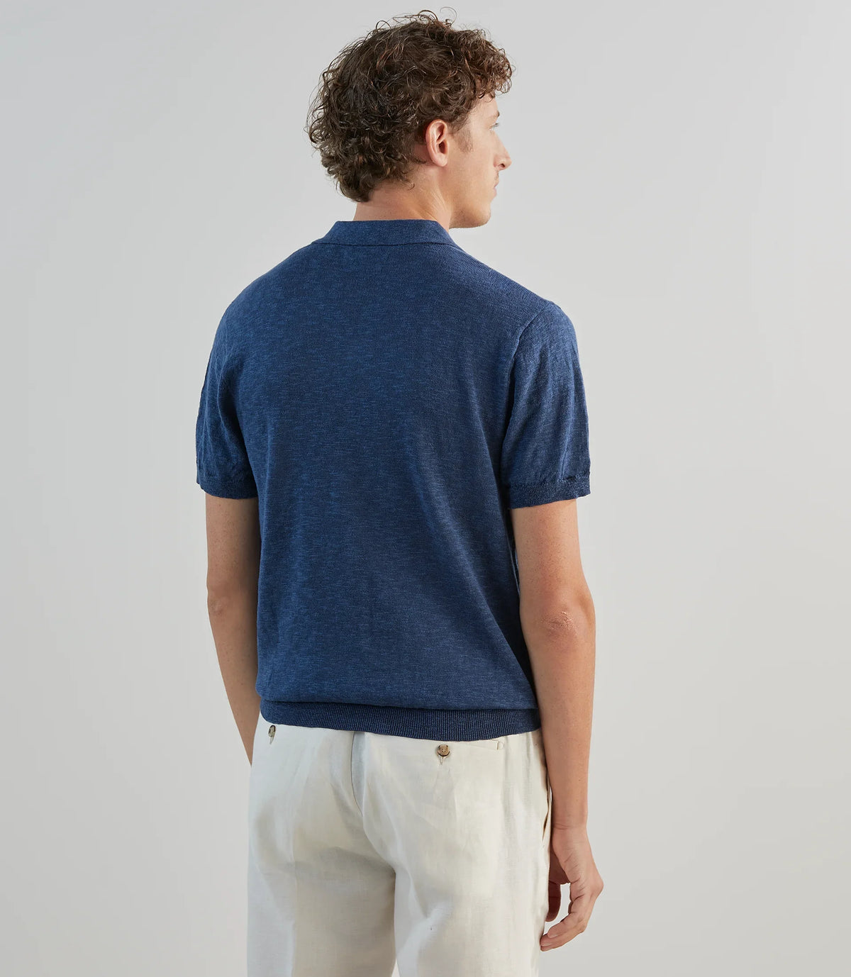 Polo à col ouvert en maille marine - IZAC