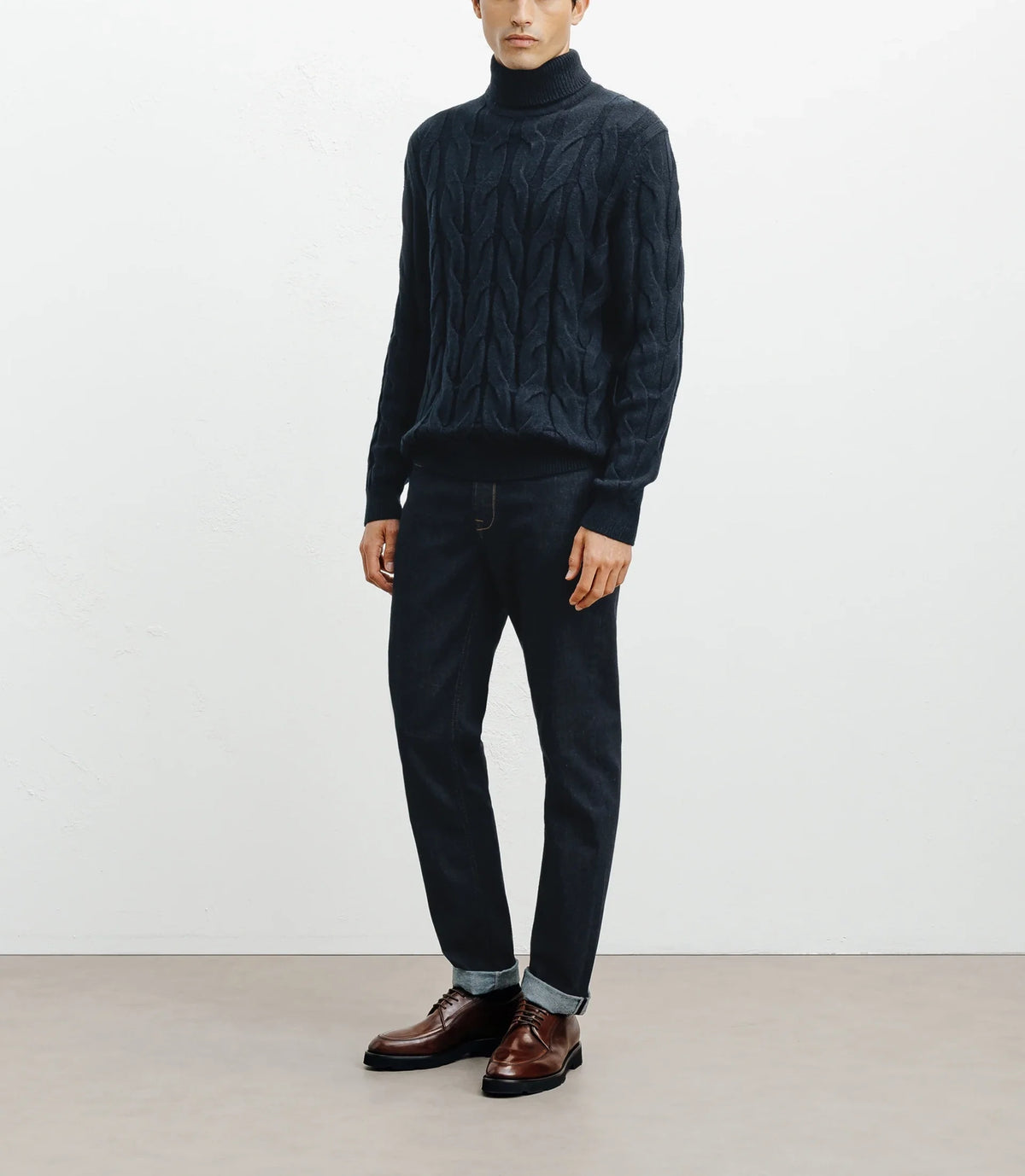 Pull col roulé torsadé marine - IZAC