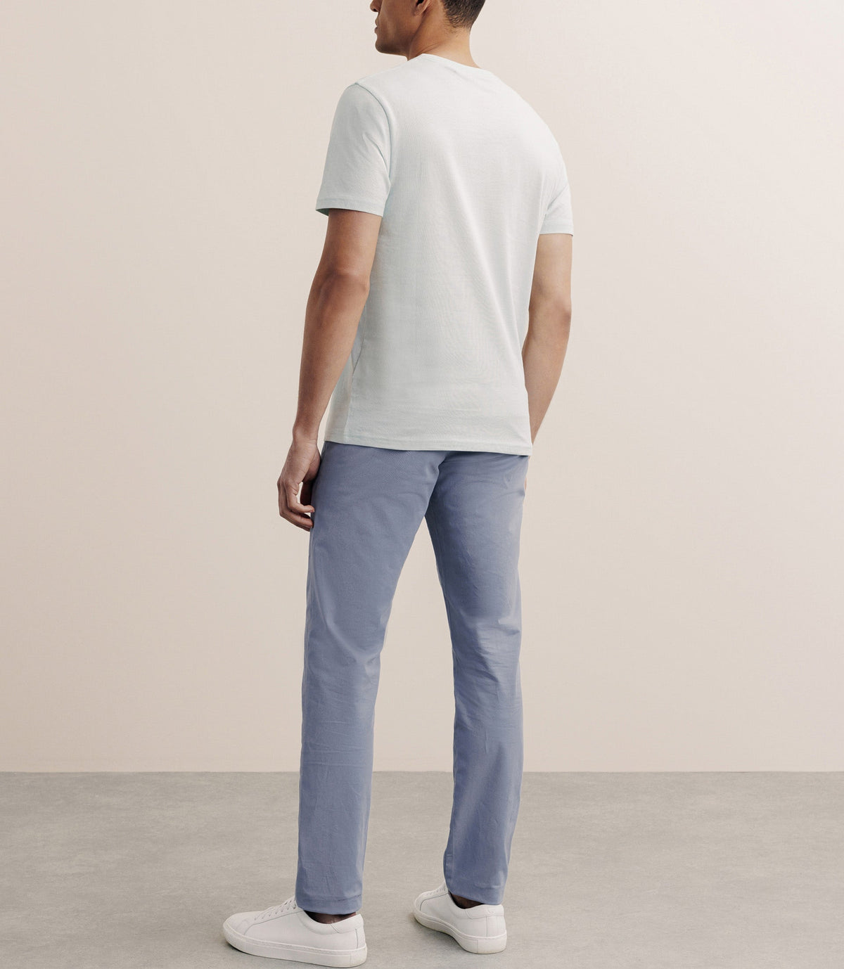 T-shirt col V avec poche vert - IZAC