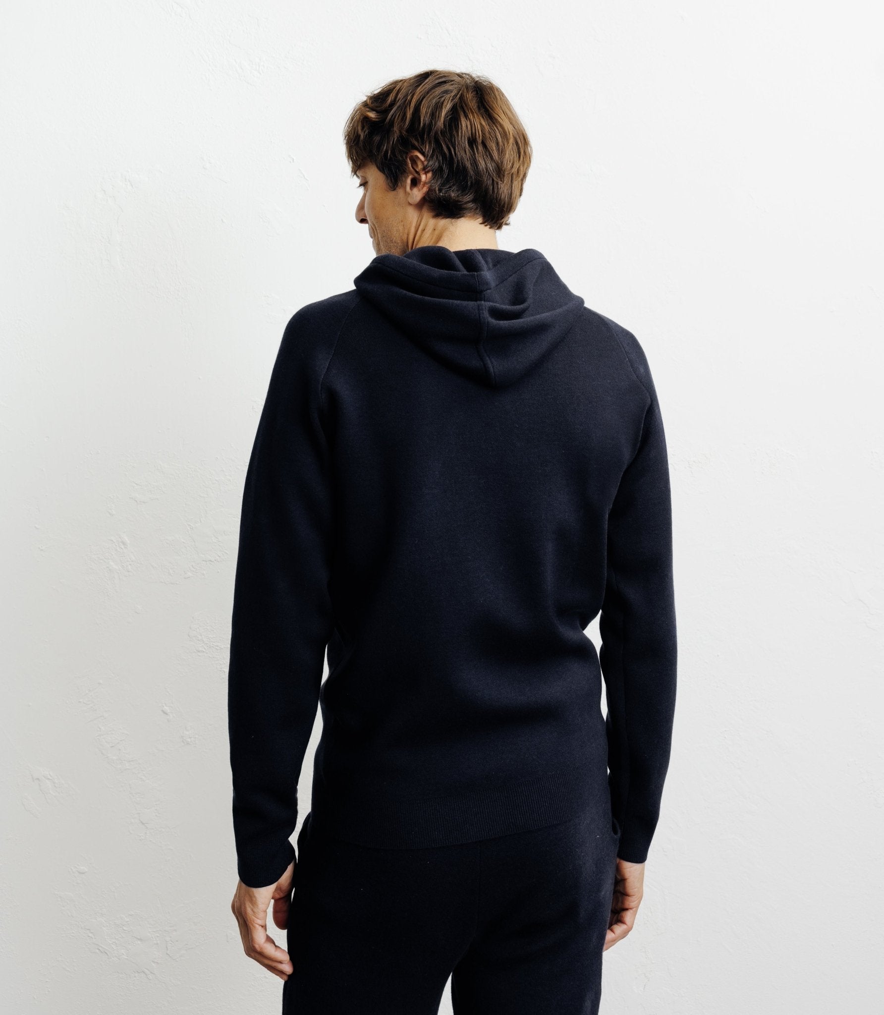 Pull à capuche en maille marine - IZAC