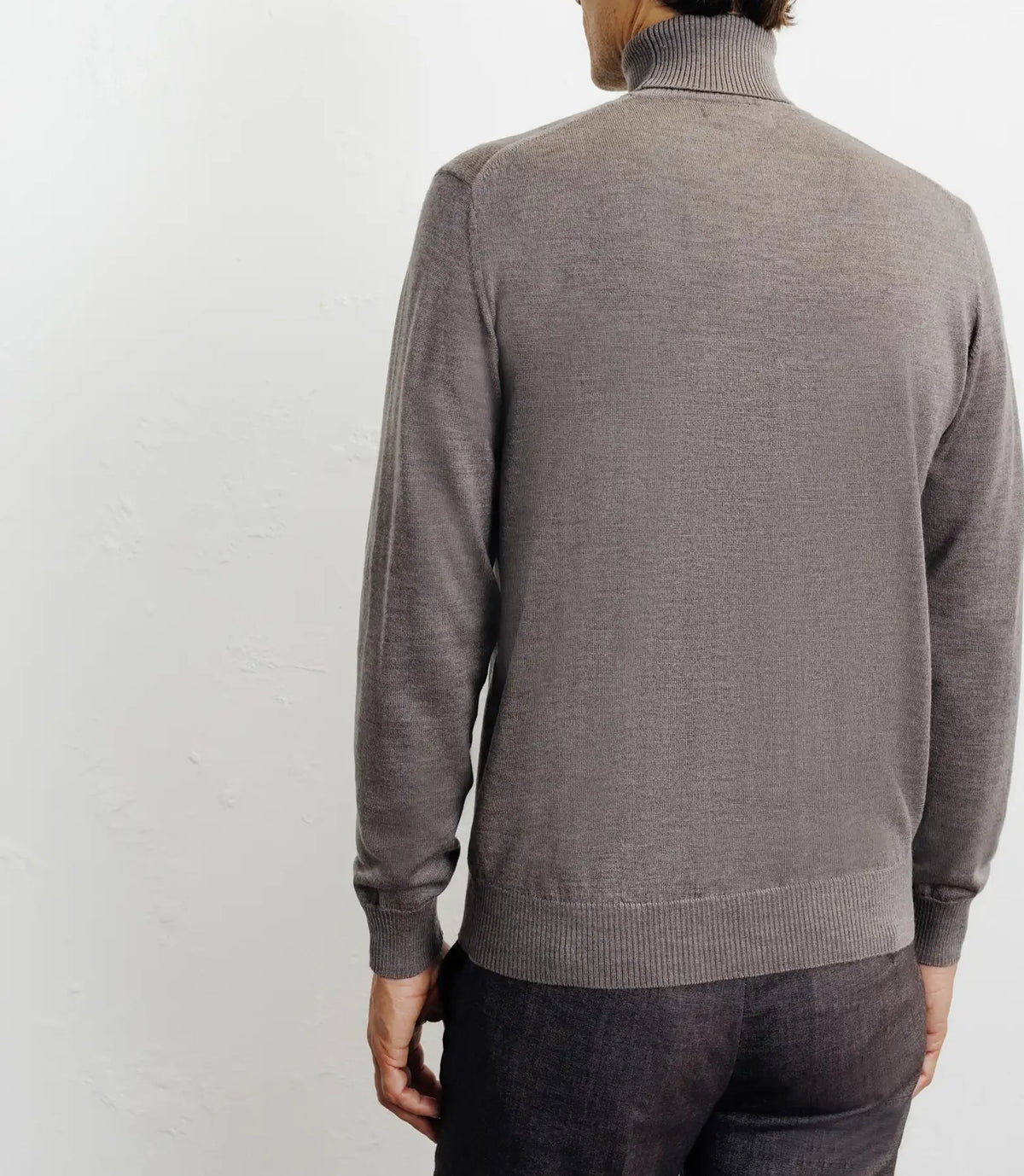 Pull col roulé châtain - IZAC