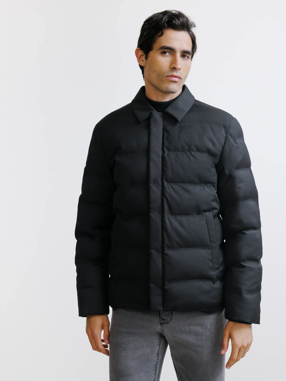 Doudoune courte col chemise noire - IZAC