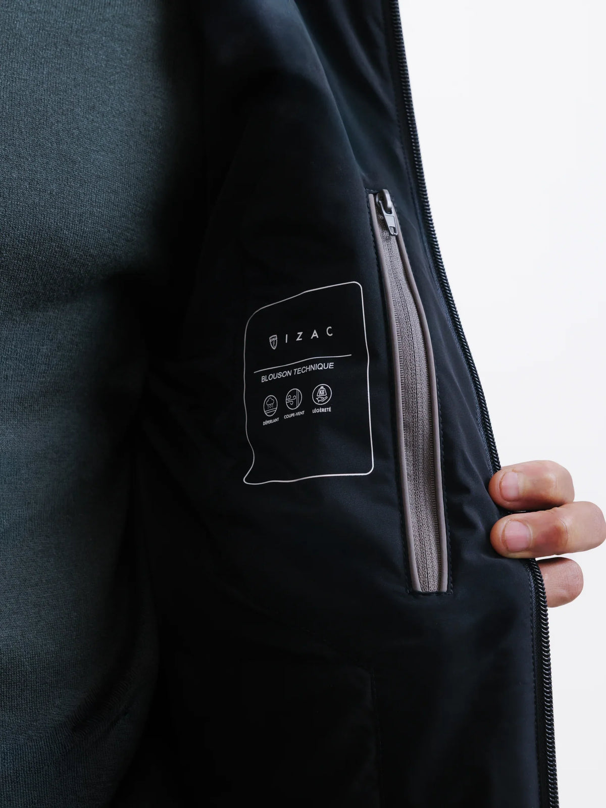 Blouson à capuche noir - IZAC