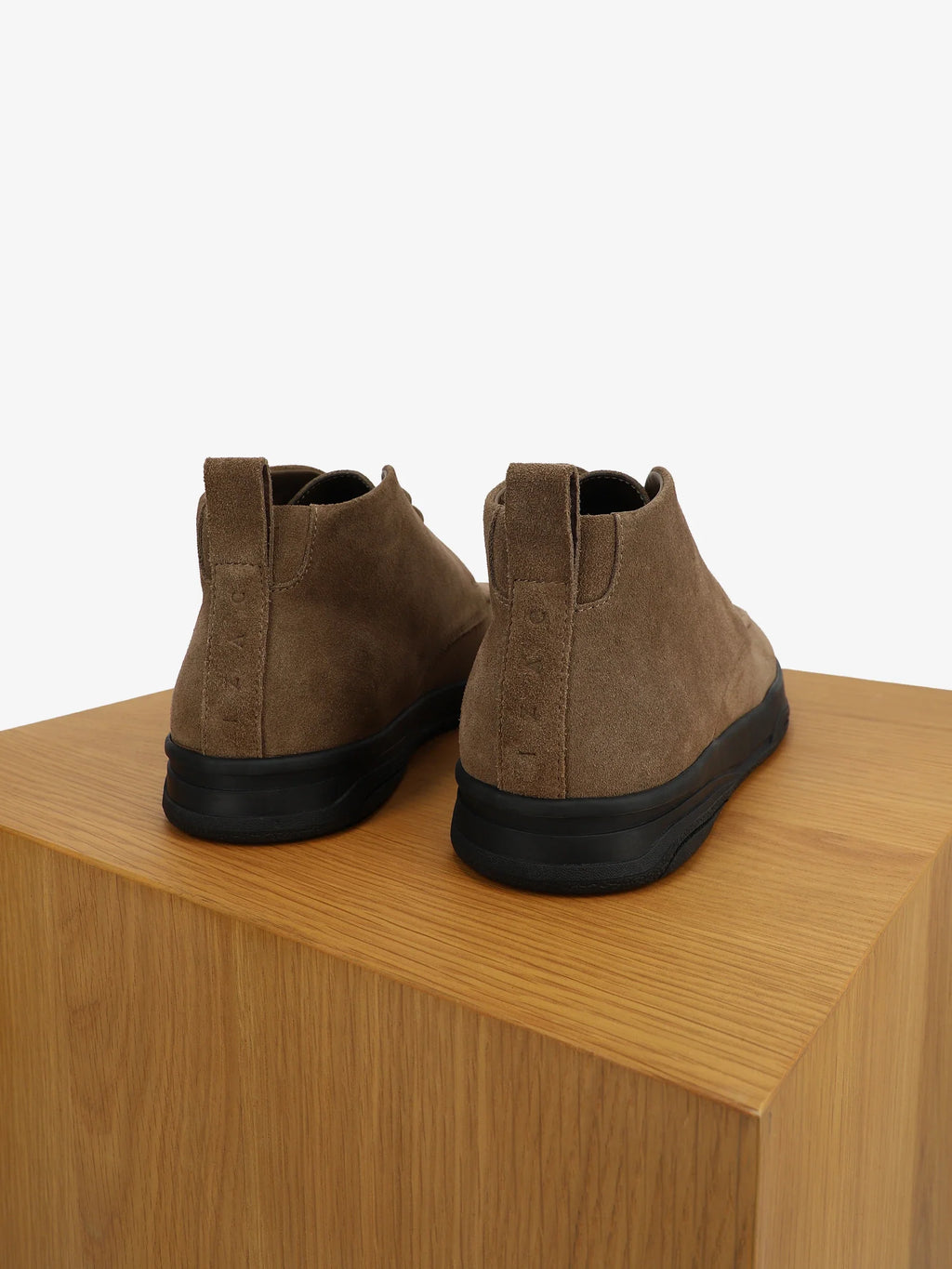 Bottines casual en suède taupe - IZAC