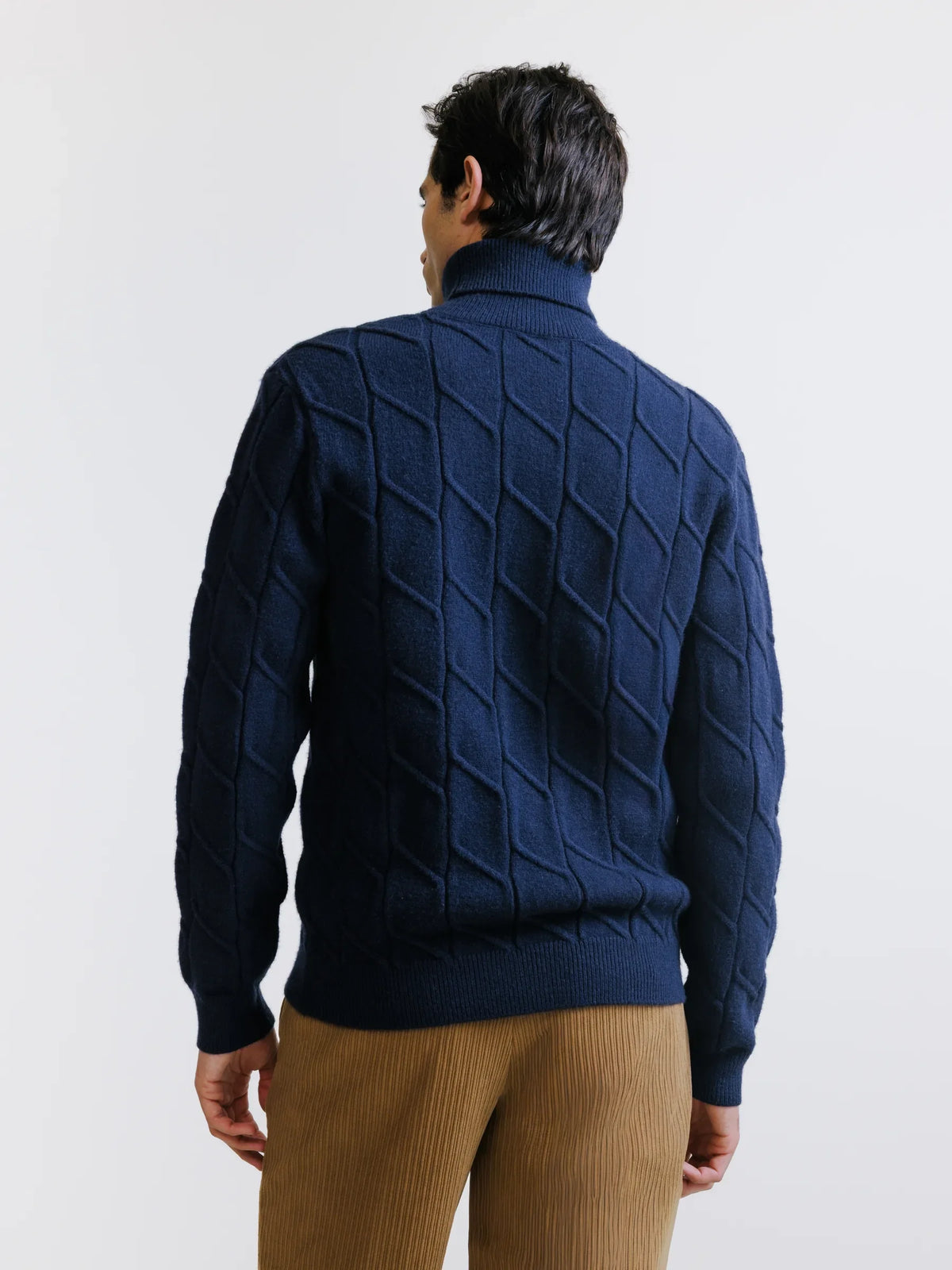 Pull col roulé en maille torsadée marine - IZAC