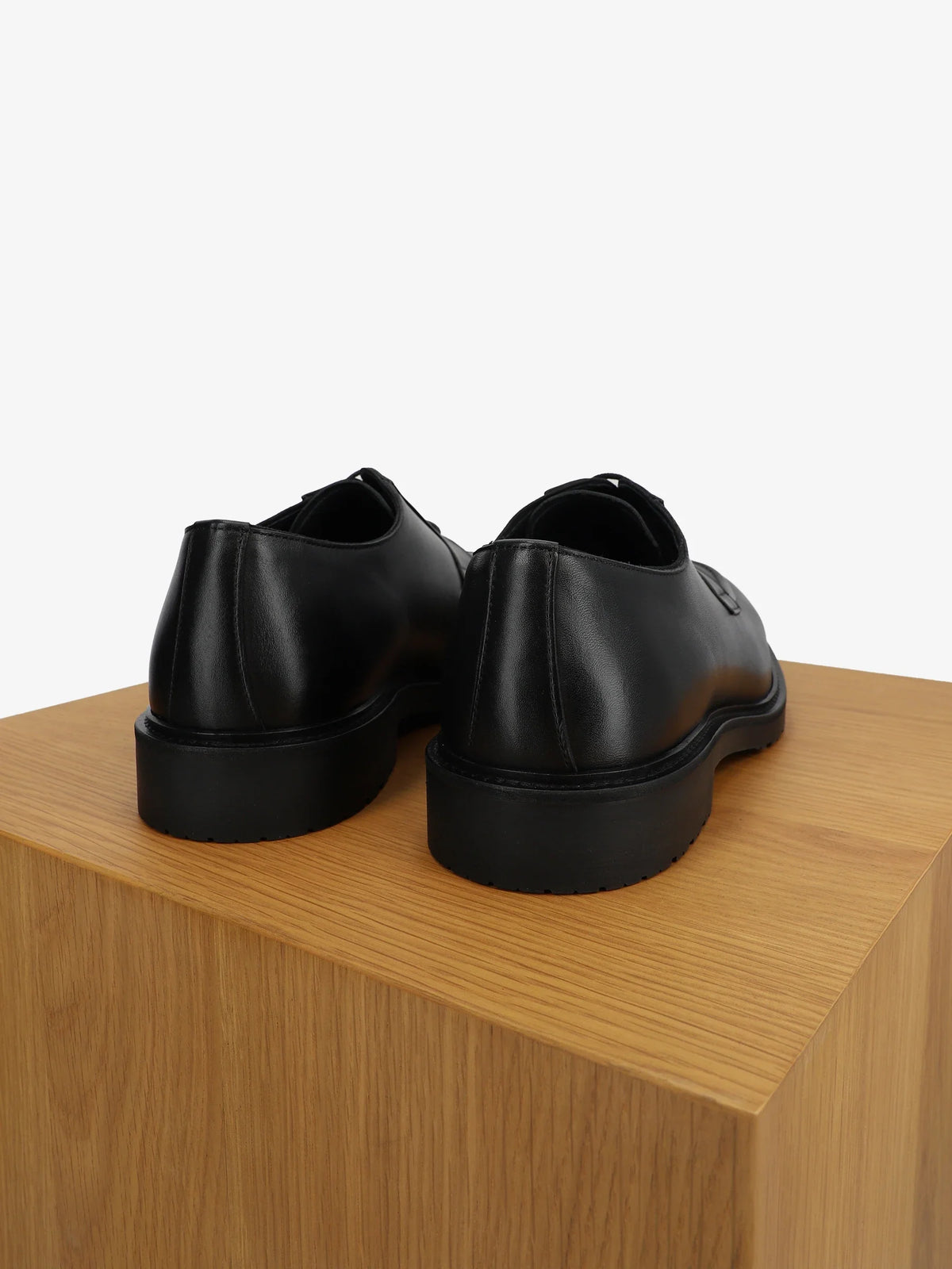 Derby en cuir noir - IZAC