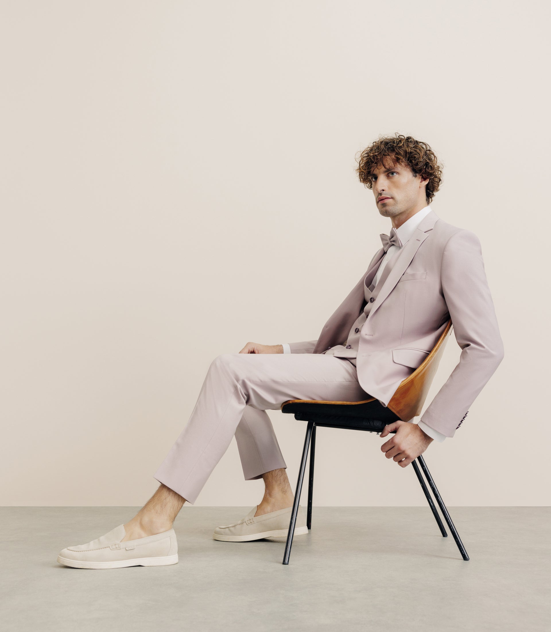 Costume 2 boutons laine majoritaire rose - IZAC