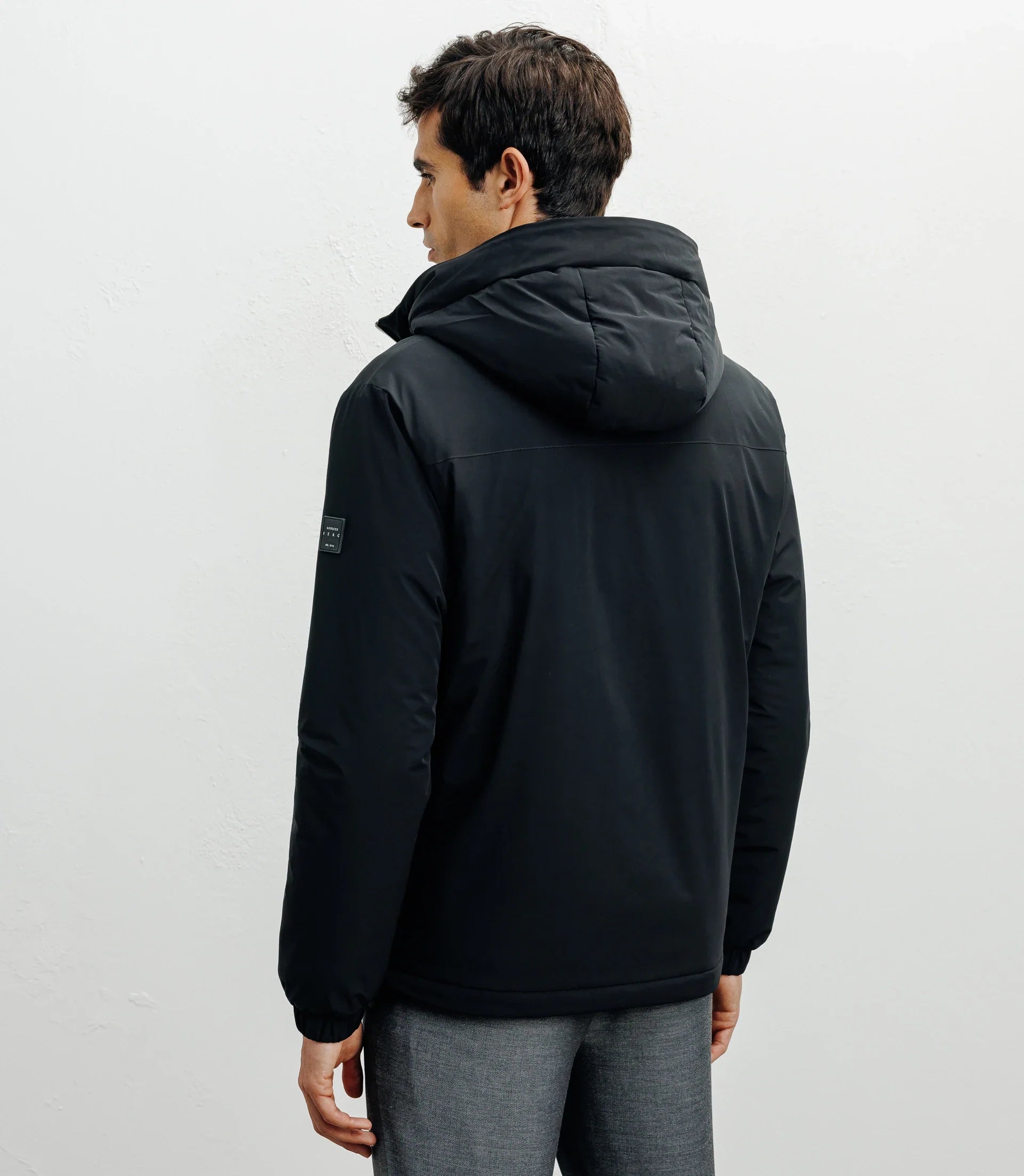 Blouson à capuche noir - IZAC