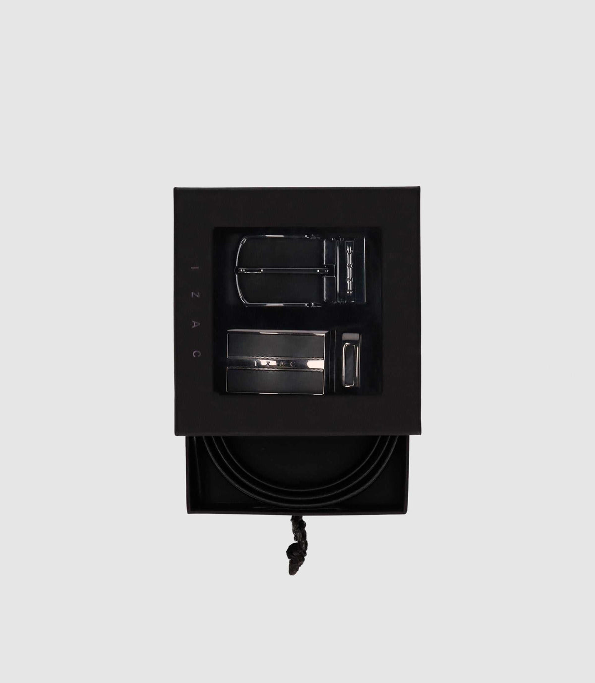 Coffret ceinture réversible en cuir noir et noir matt - IZAC