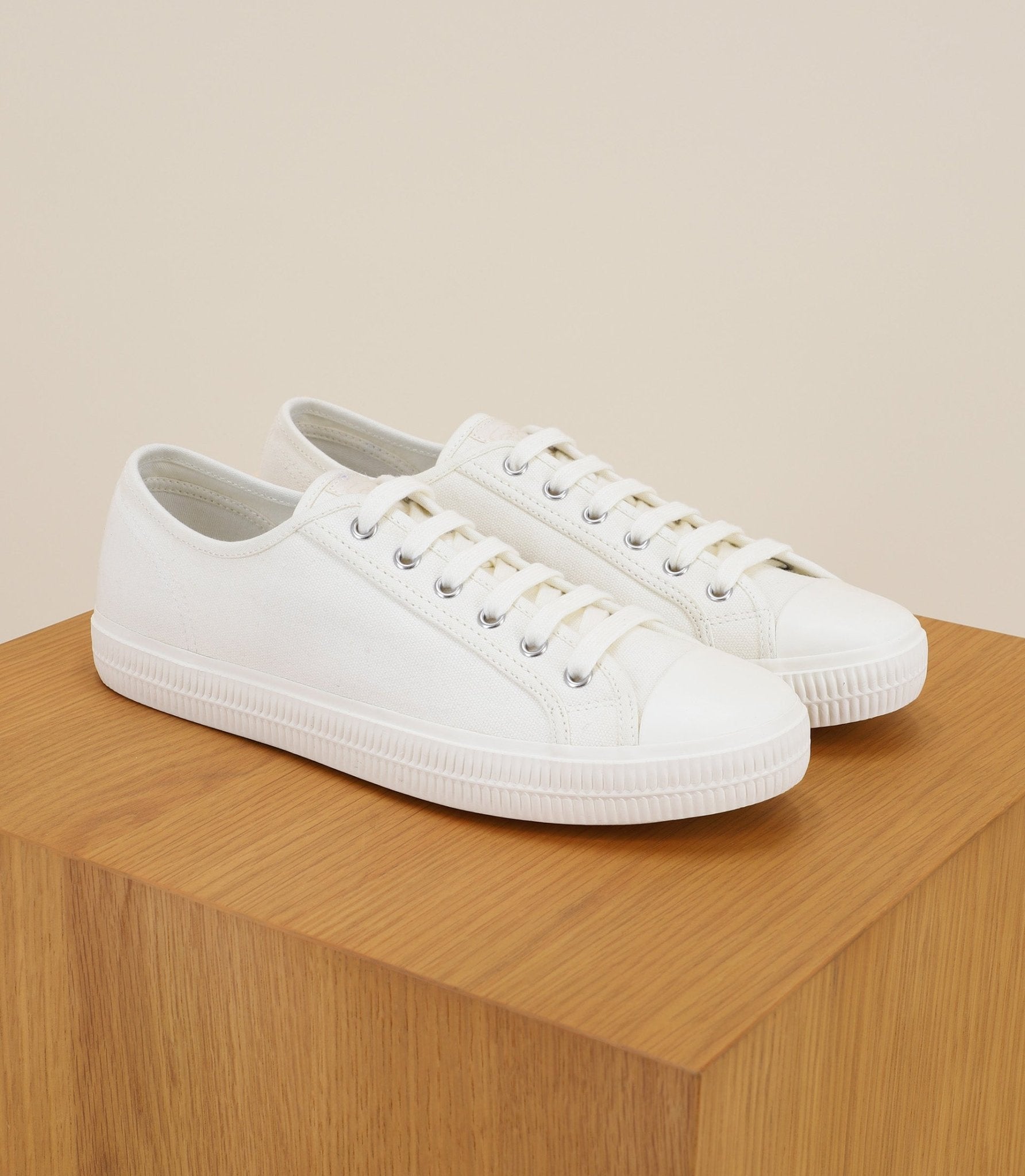 Chaussures baskets en toile écru - IZAC