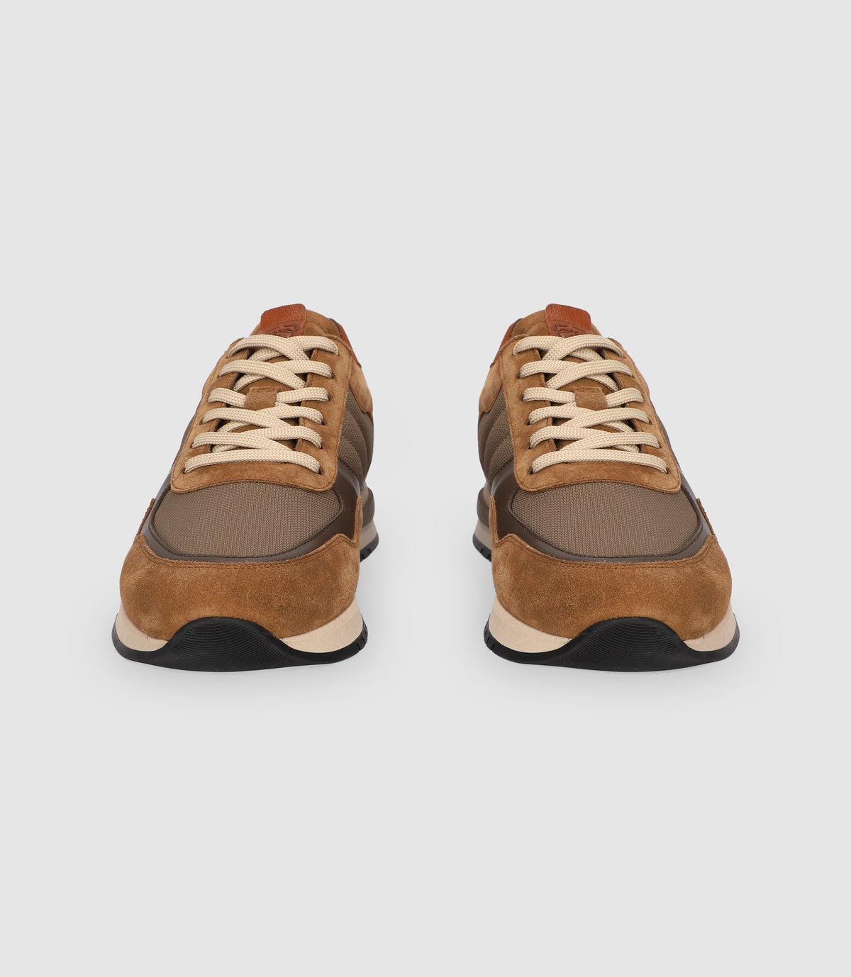Chaussures sneakers en cuir beige - IZAC