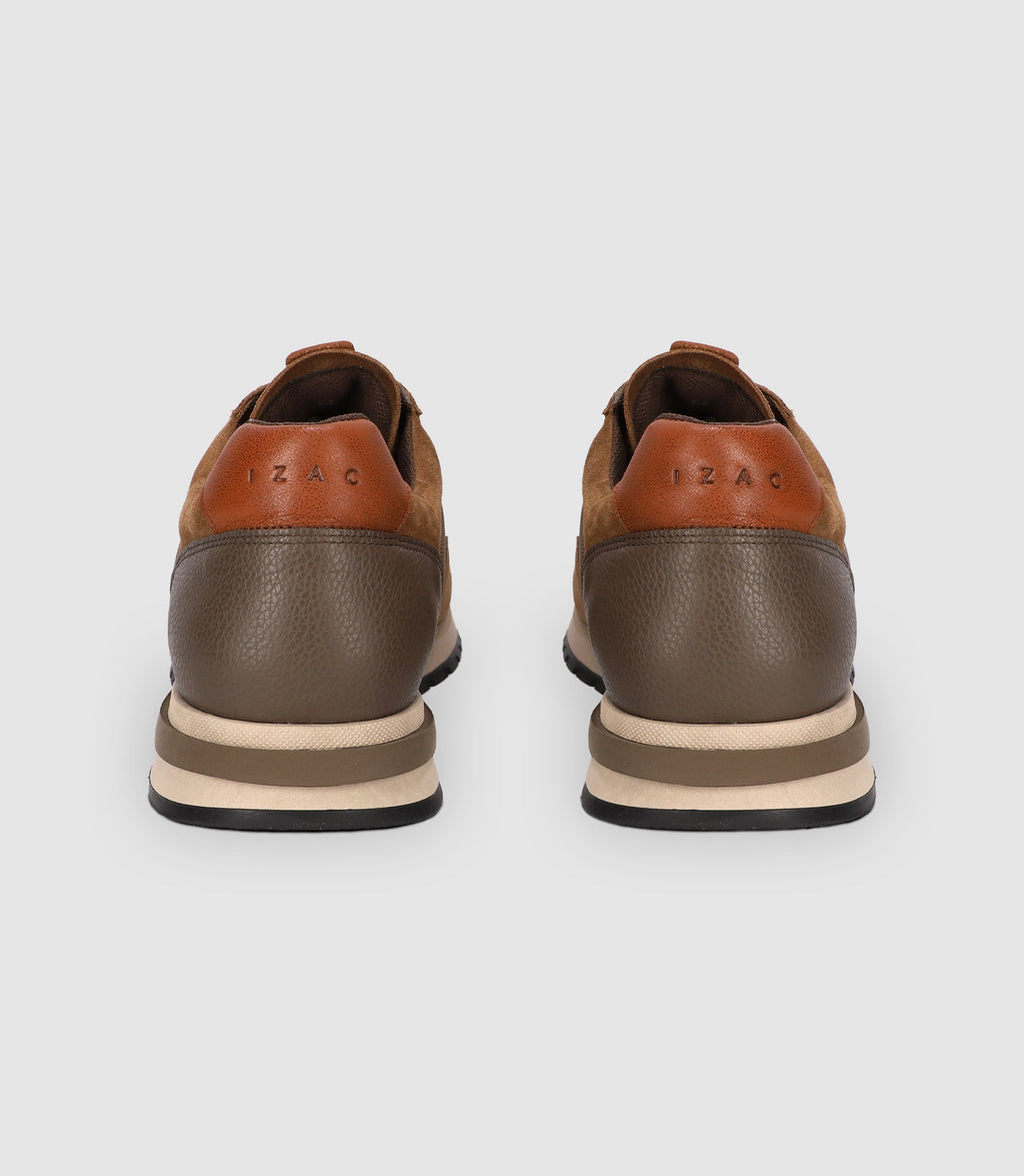 Chaussures sneakers en cuir beige - IZAC