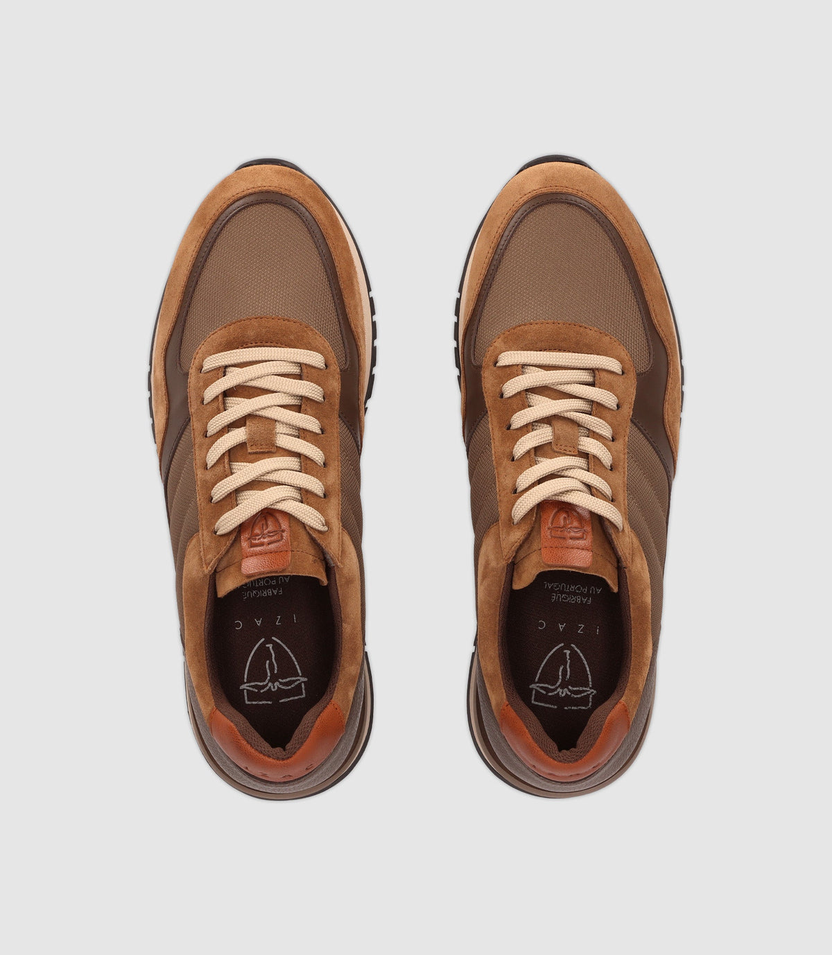 Chaussures sneakers en cuir beige - IZAC