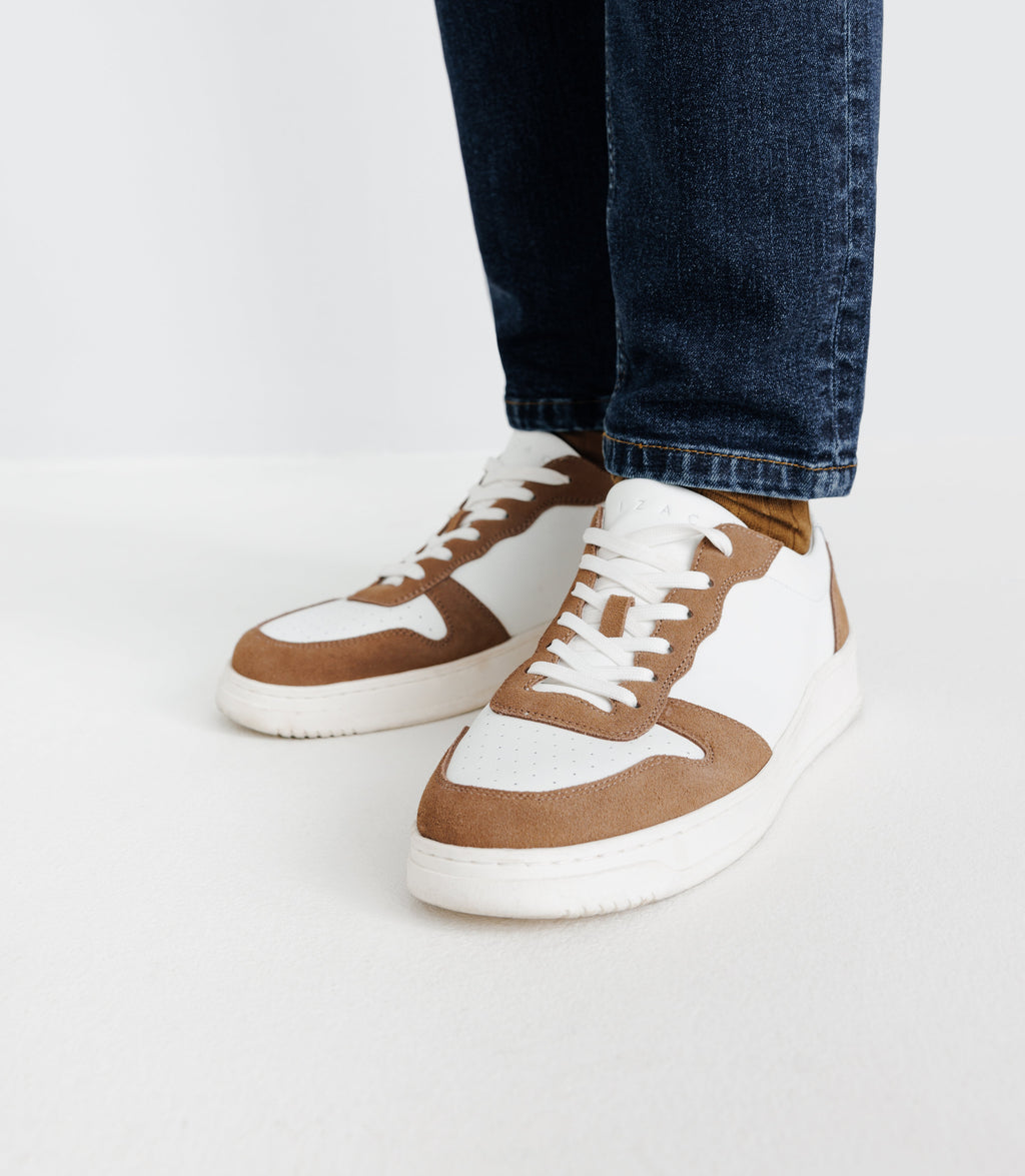 Chaussures sneakers avec logo taupe - IZAC