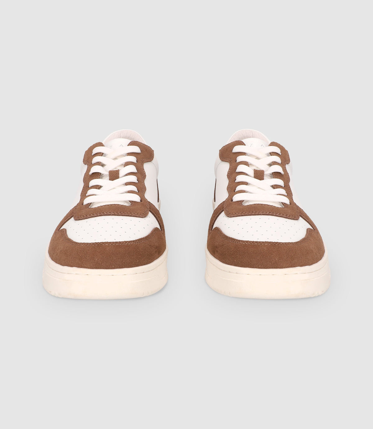 Chaussures sneakers avec logo taupe - IZAC