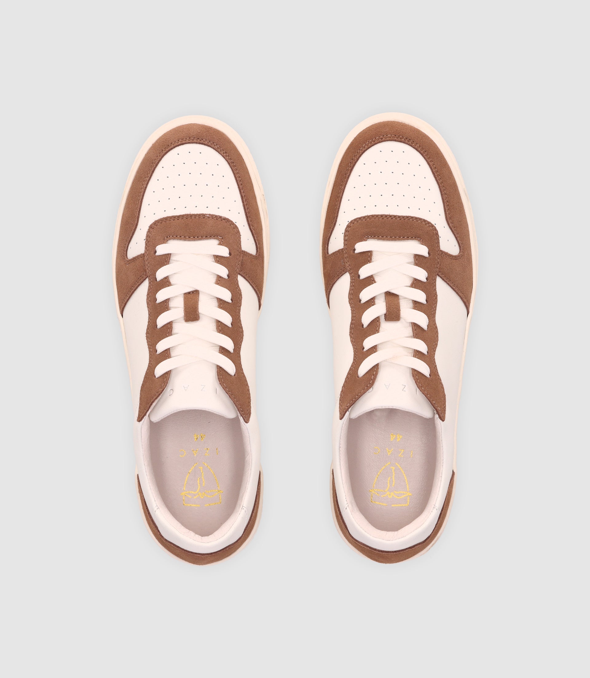 Chaussures sneakers avec logo taupe - IZAC