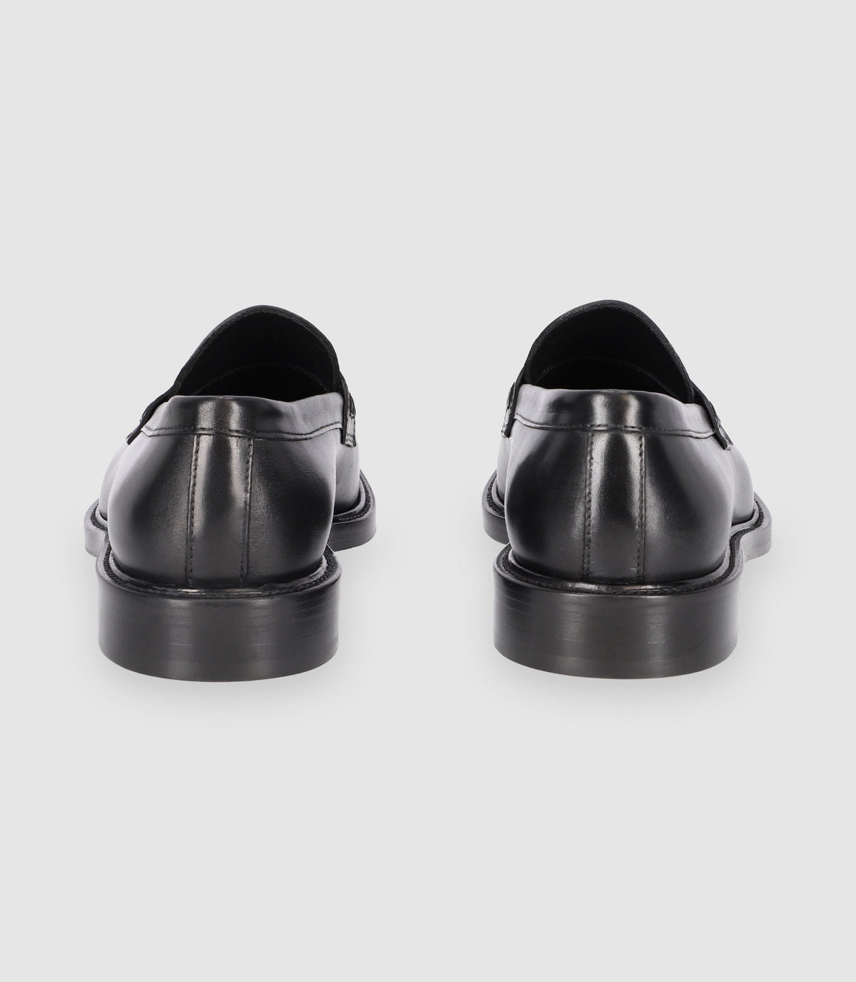 Chaussures mocassins en cuir lisse noires - IZAC