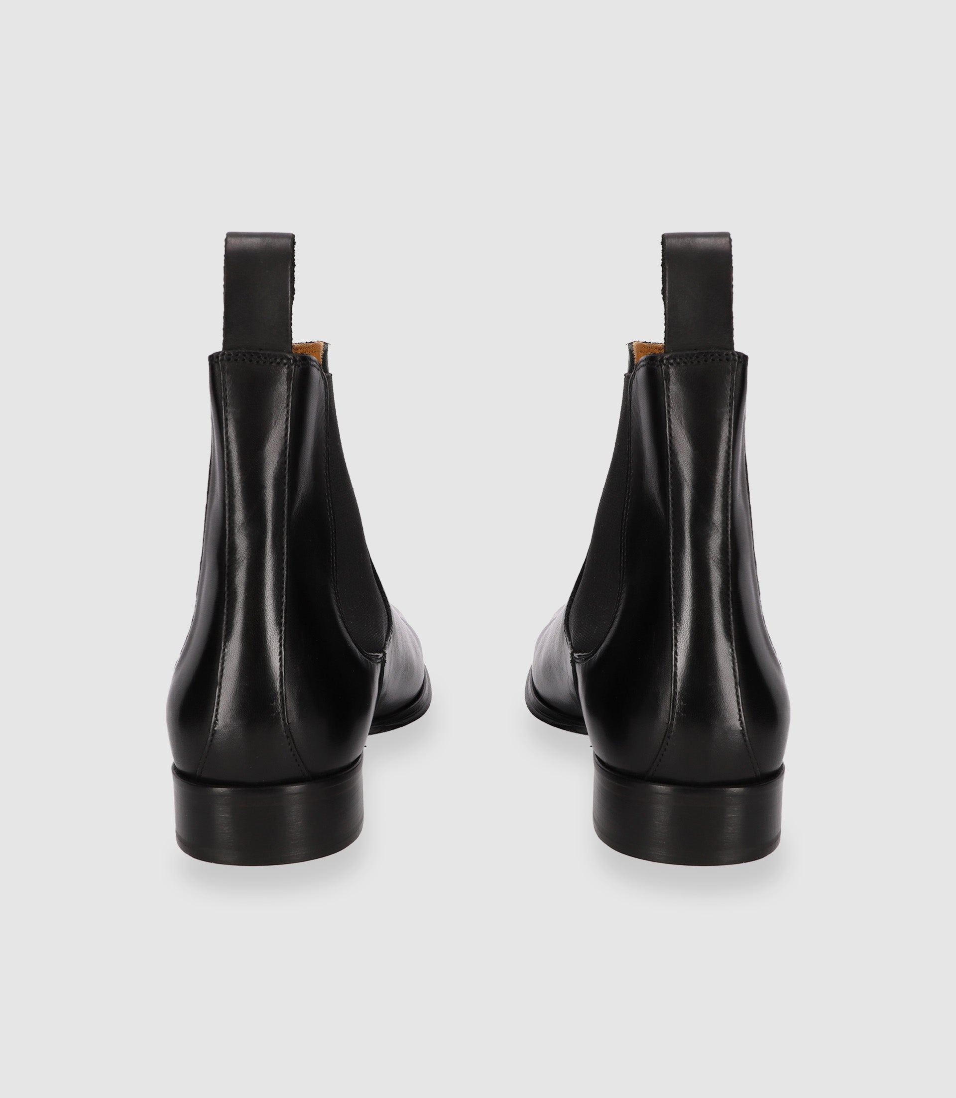 Chaussures chelsea en cuir noires - IZAC