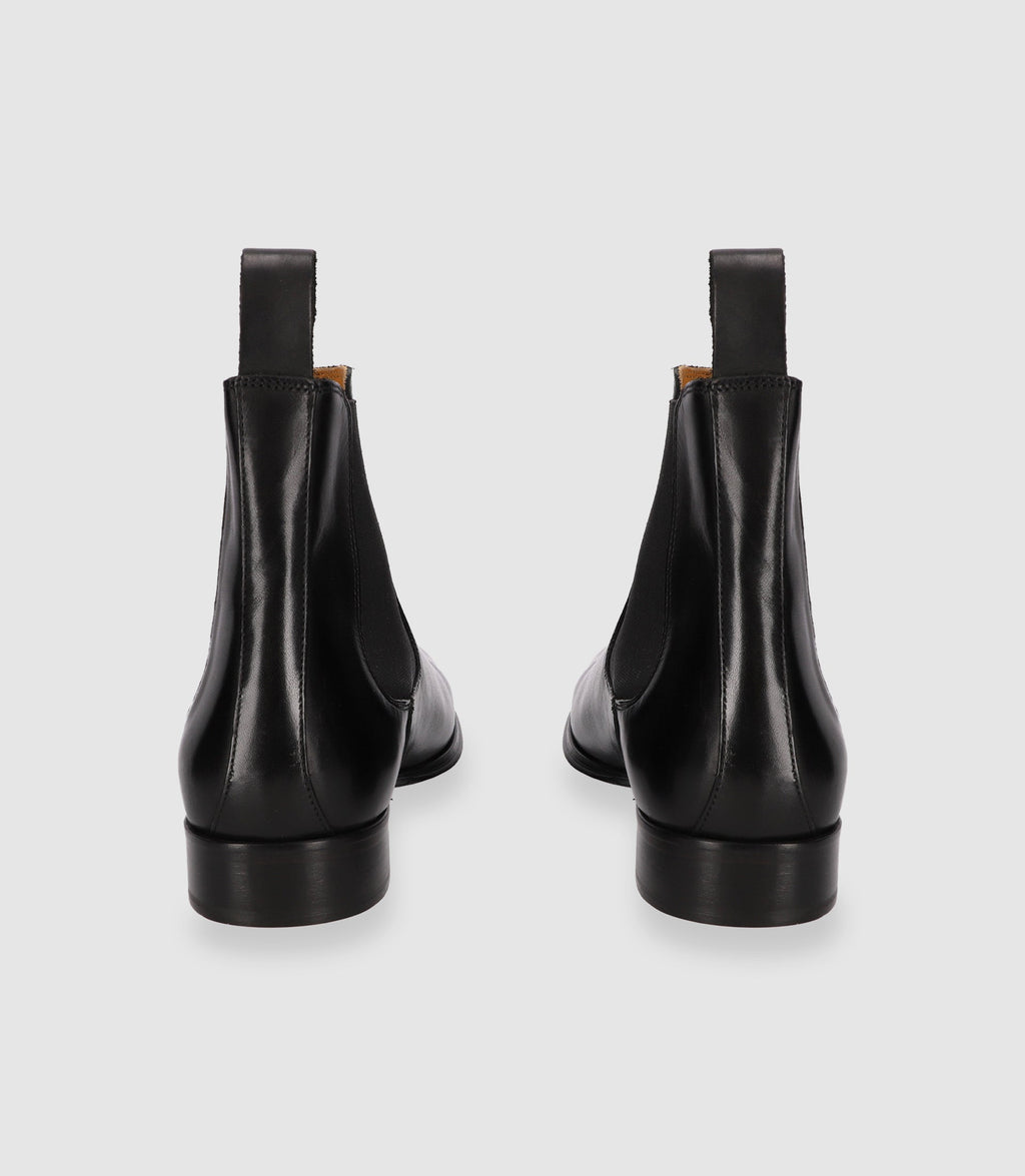 Chaussures chelsea en cuir noires - IZAC