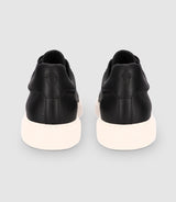 Chaussures sneakers à lacets en cuir noires - IZAC