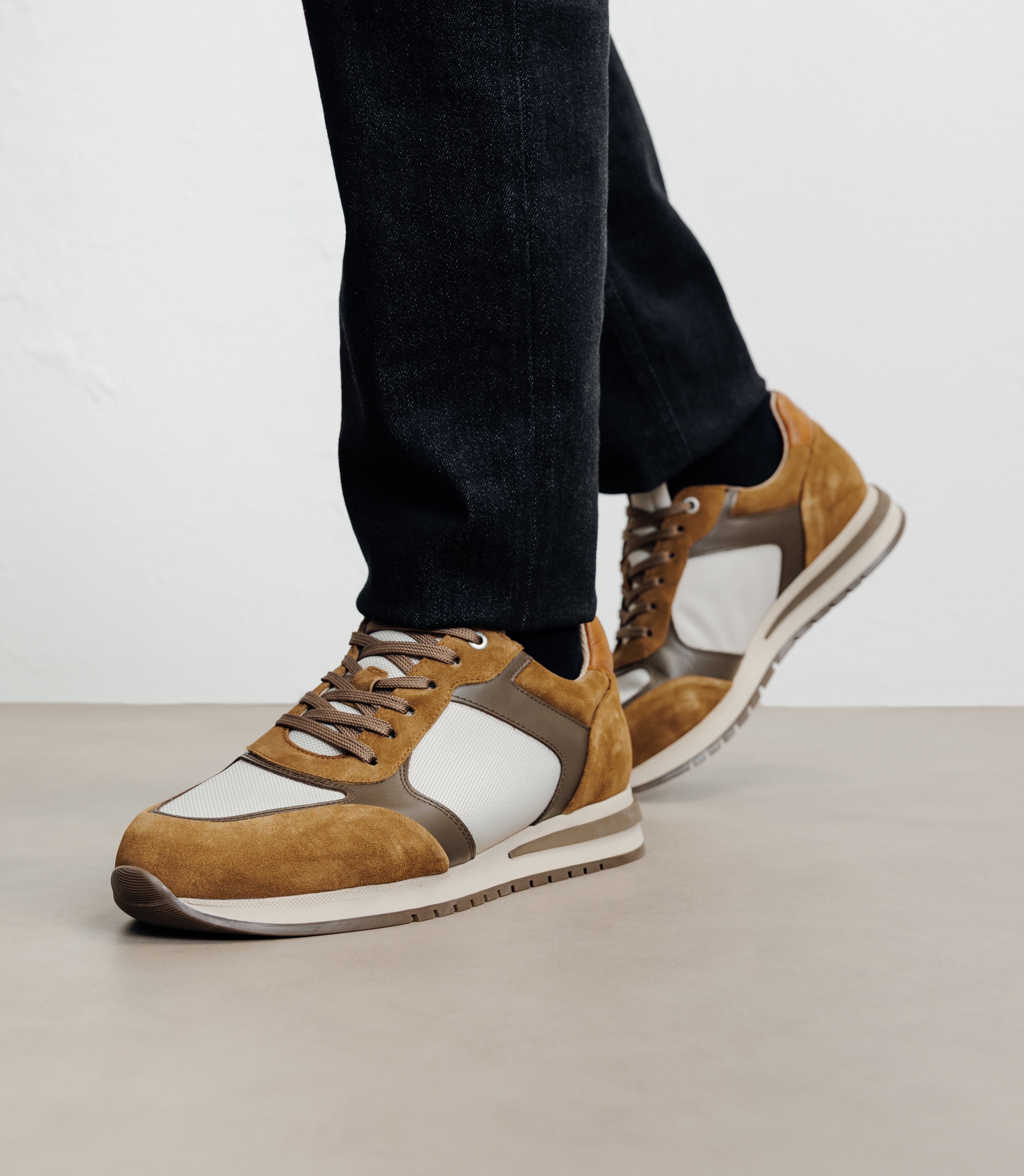 Baskets en cuir beige - IZAC