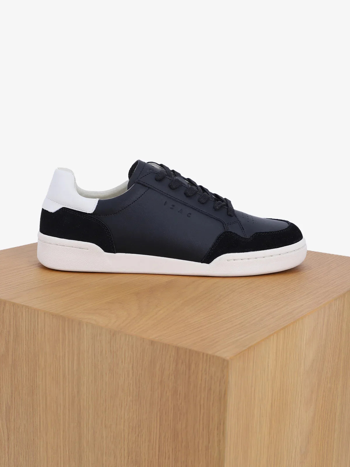 Baskets en cuir noir - IZAC
