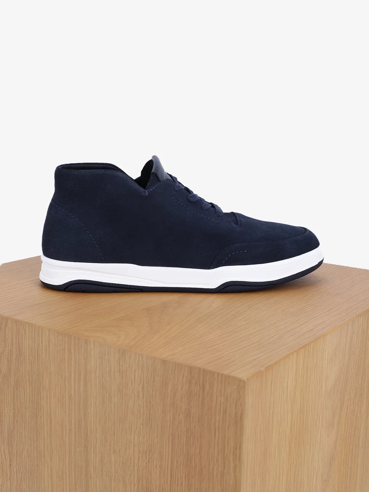 Chaussures baskets montantes en cuir marine - IZAC