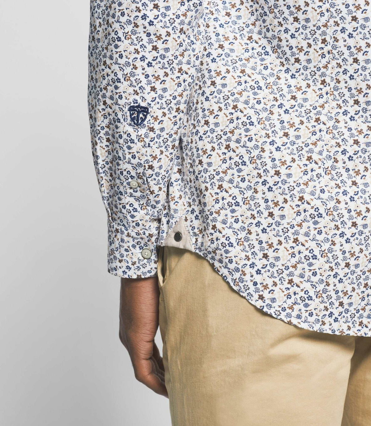 Chemise casual blanche à imprimé camel "Karly" - IZAC