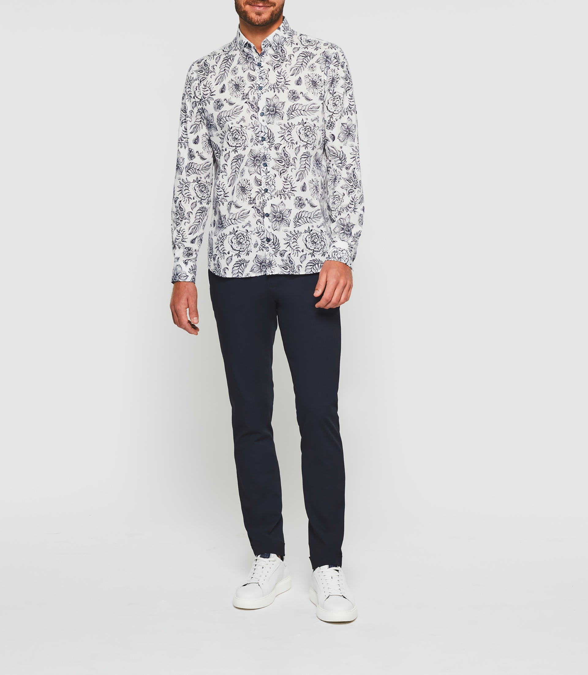 Chemise casual blanche et marine KINOUOUT - IZAC