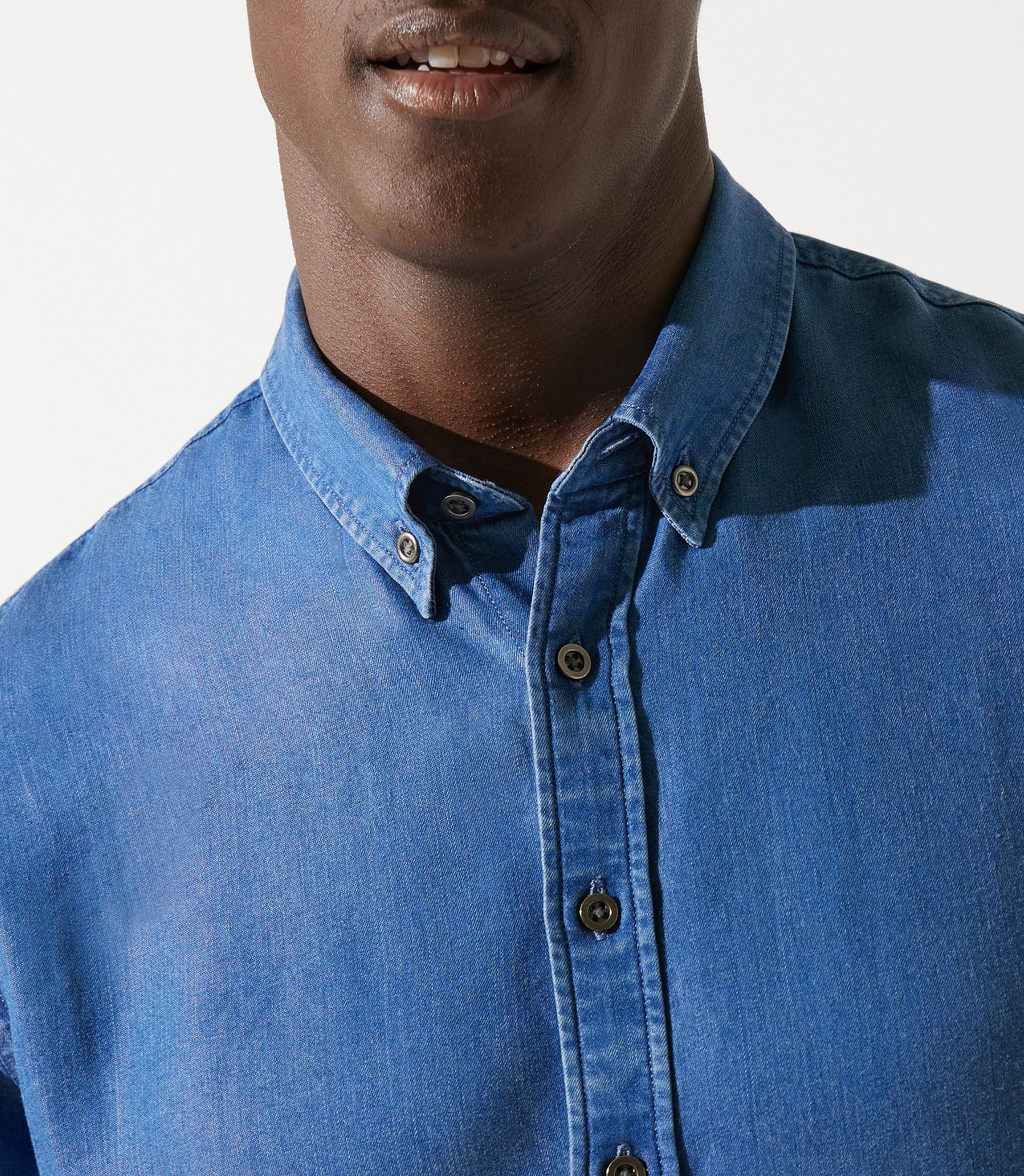Chemise unie en tencel bleue JOSS - IZAC