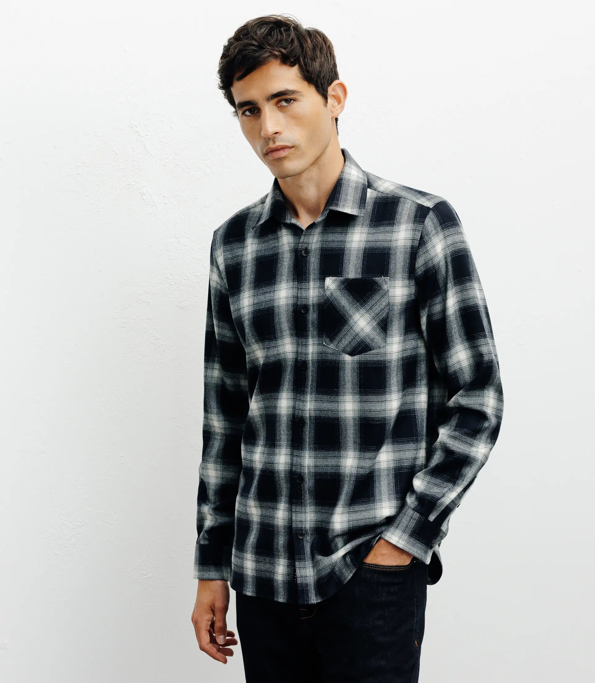 Chemise casual à petits carreaux marine - IZAC