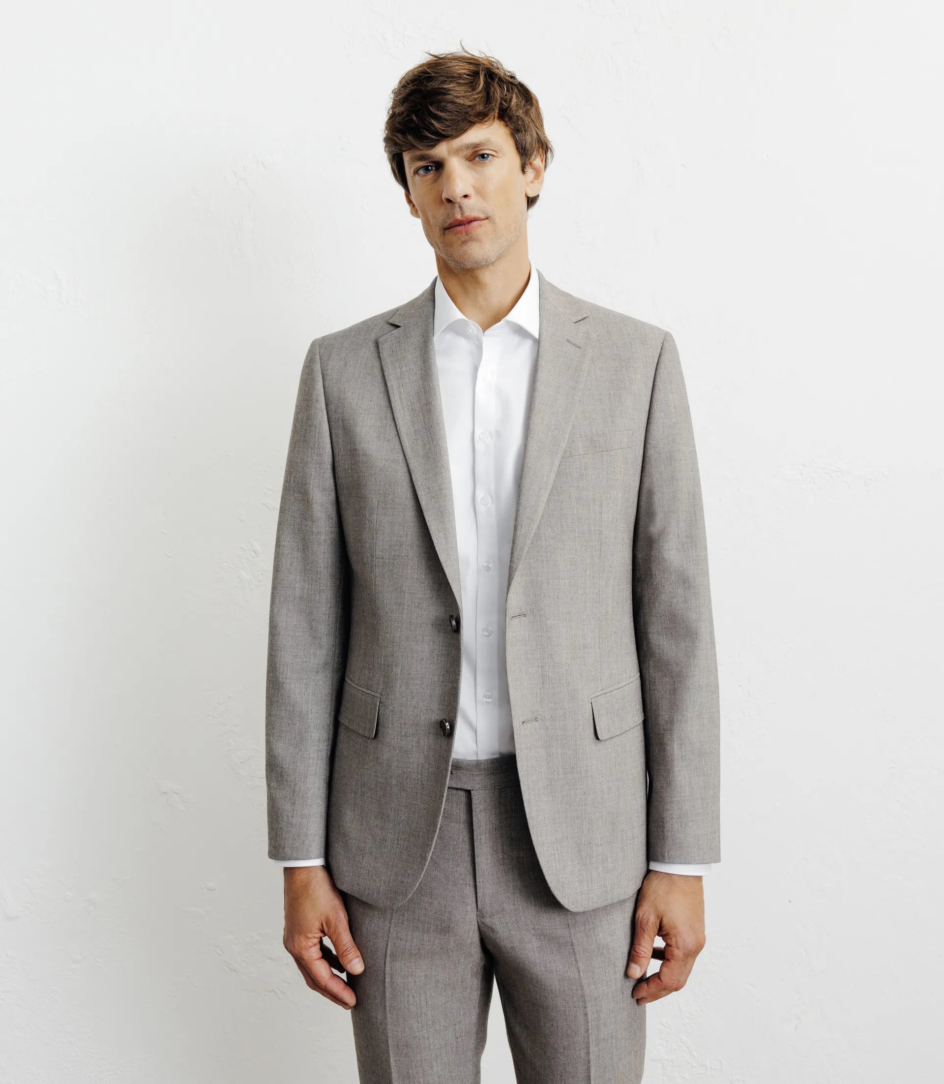 Costume avec 2 boutons beige