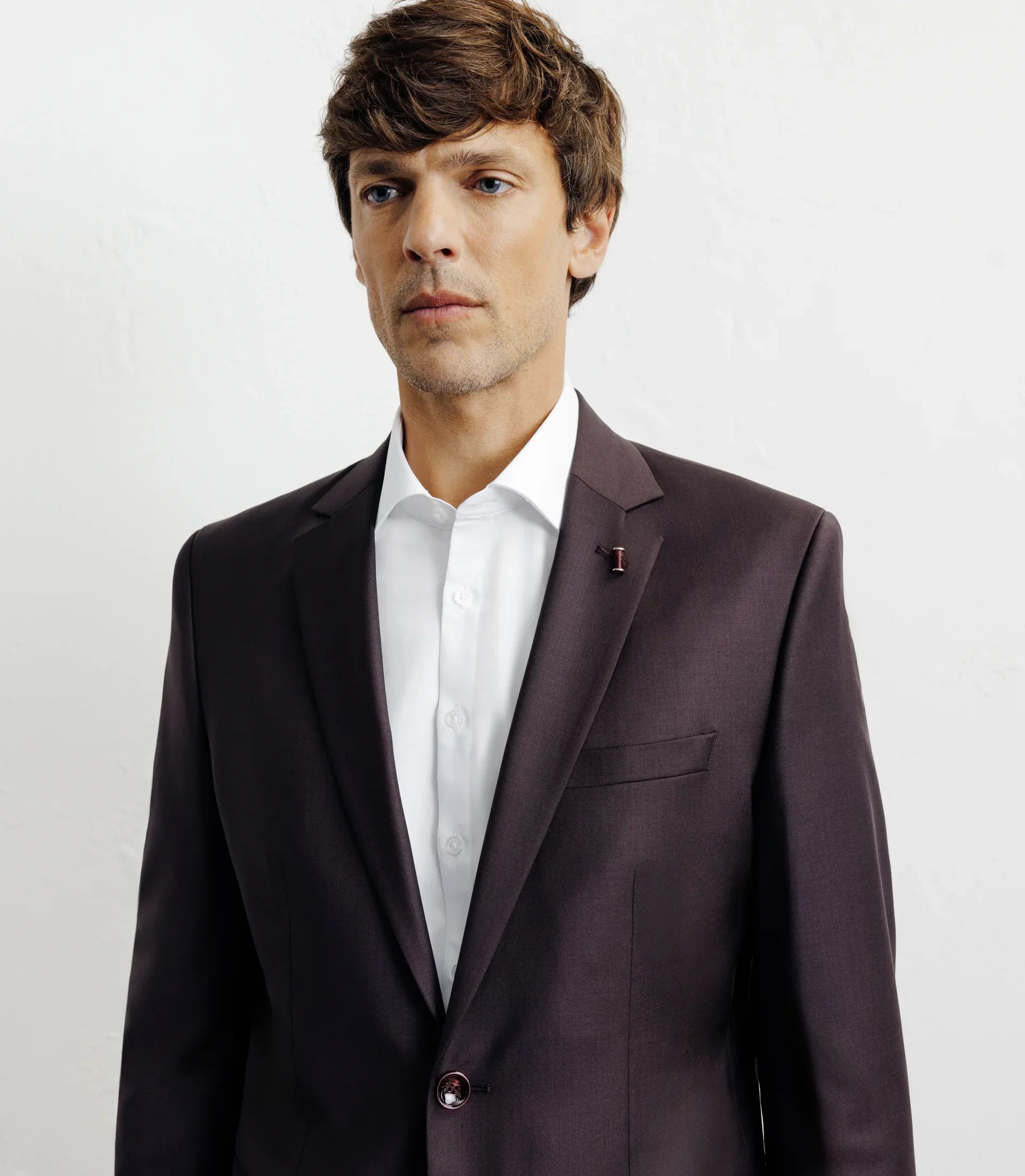 Costume 2 boutons laine majoritaire bordeaux foncé - IZAC