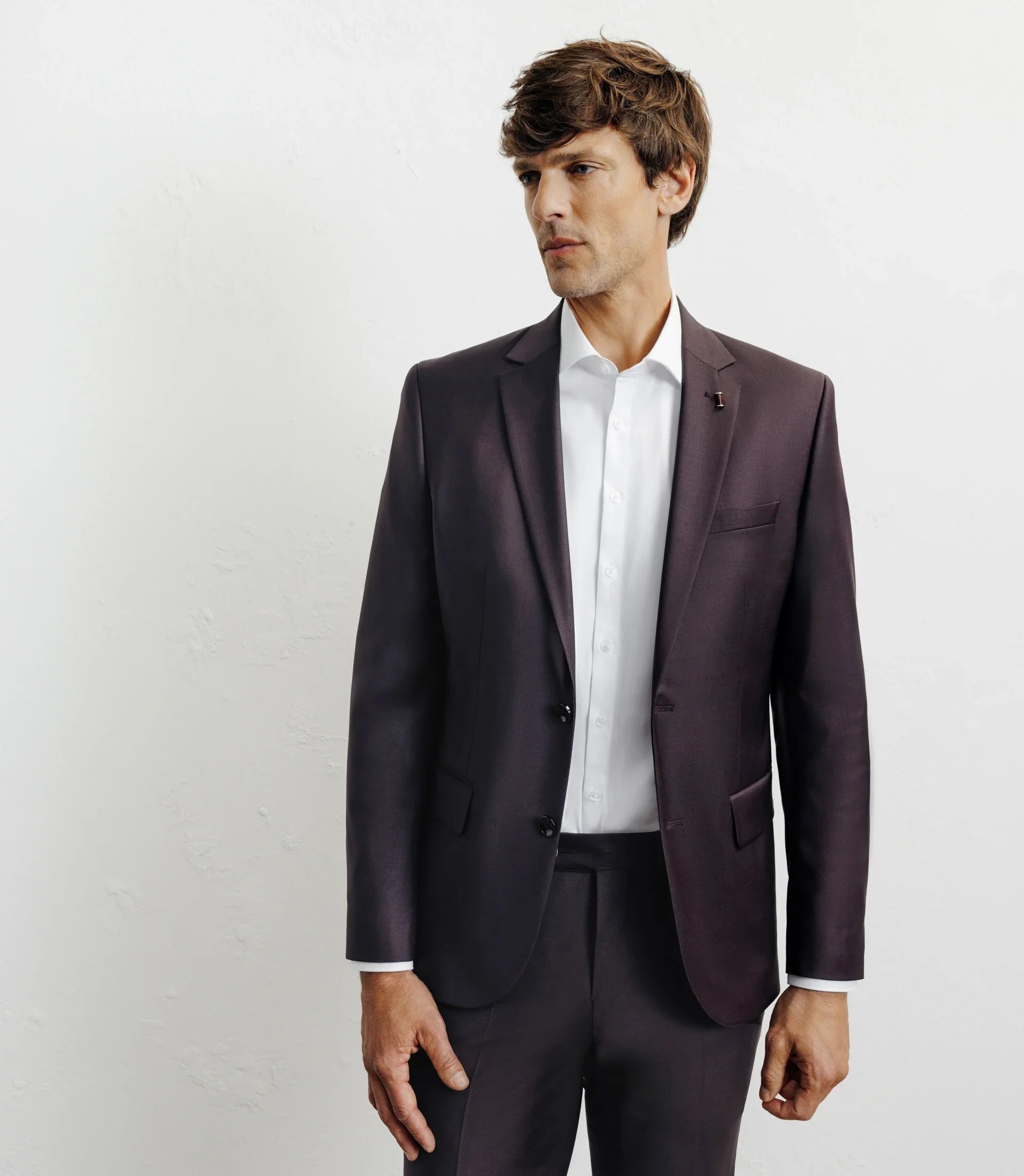 Costume 2 boutons laine majoritaire bordeaux foncé - IZAC