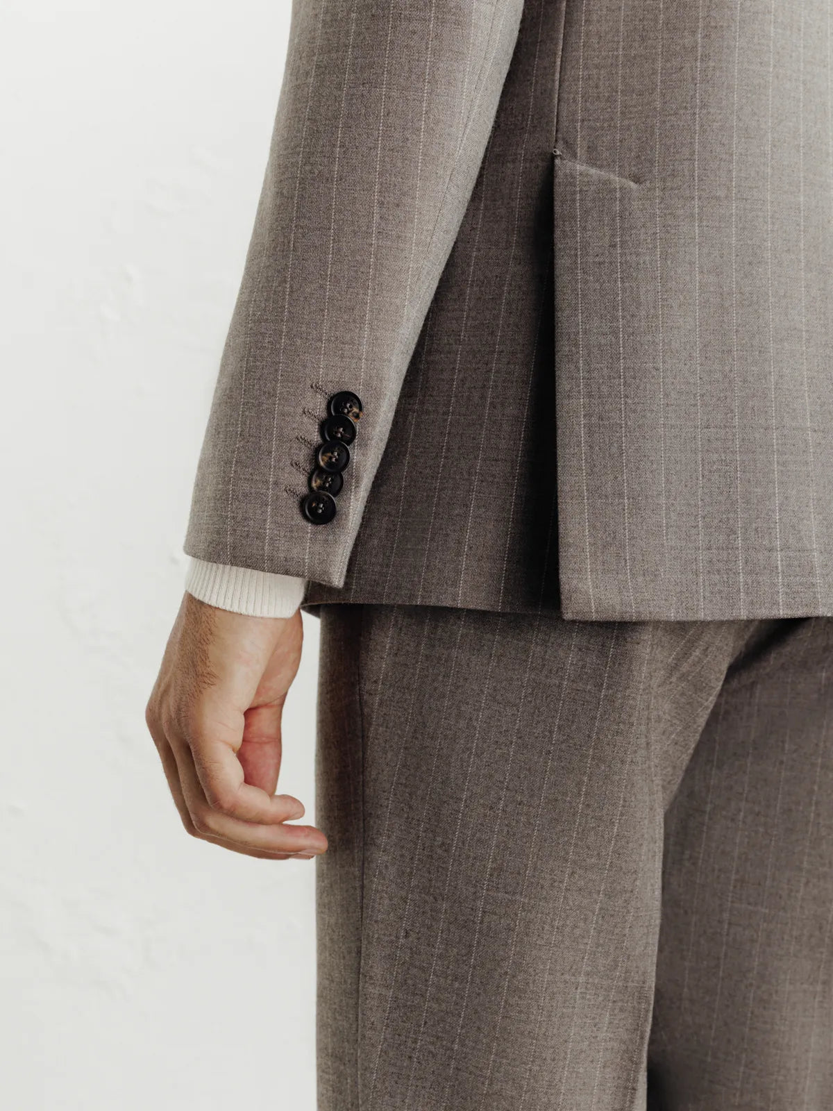 Costume croisé à rayures beige - IZAC