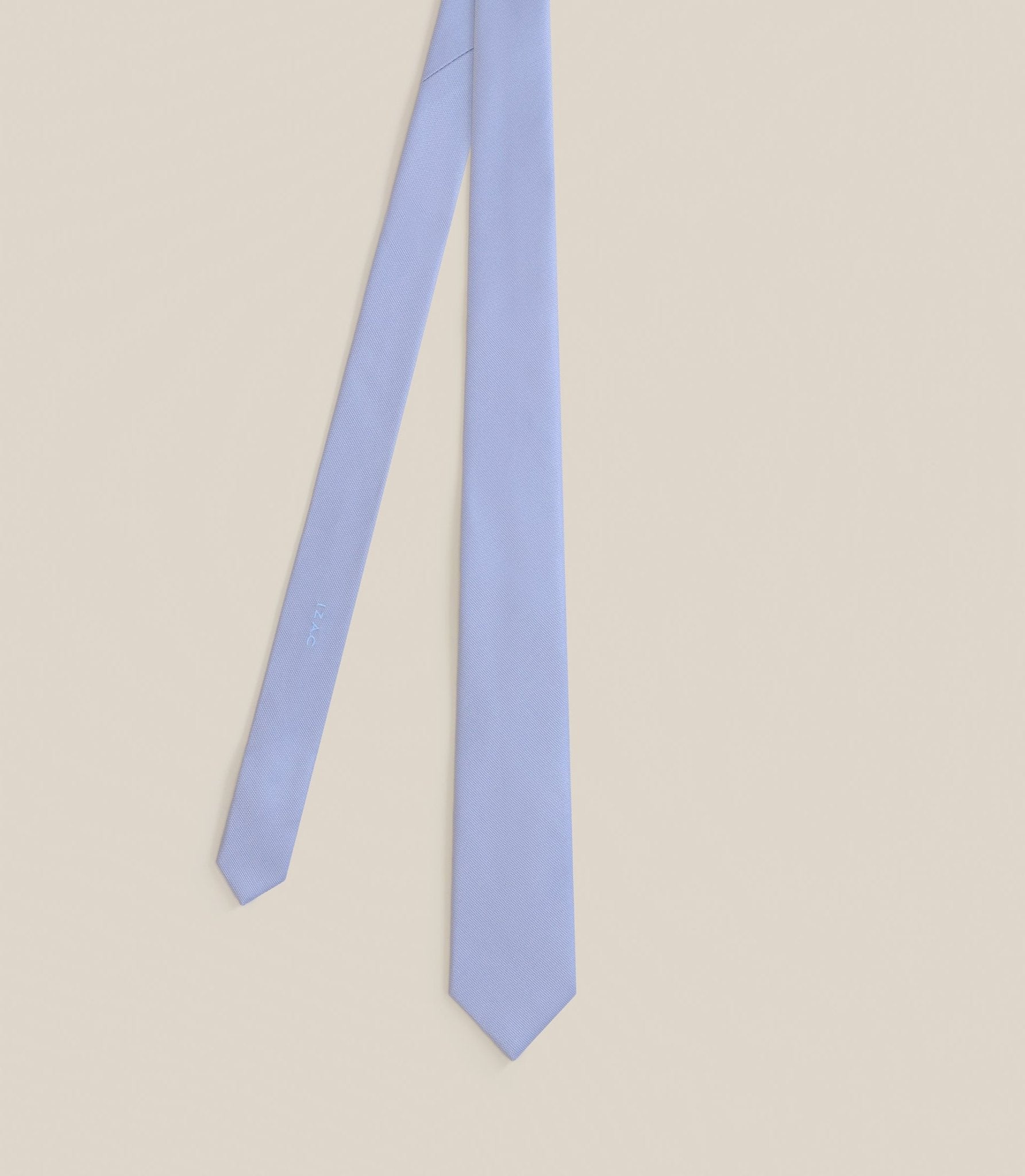 Cravate en tissu bleu ciel - IZAC