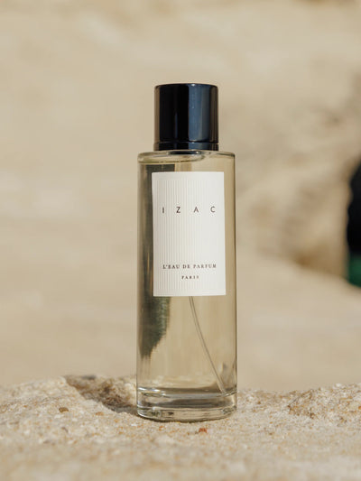 L'eau de parfum IZAC - IZAC